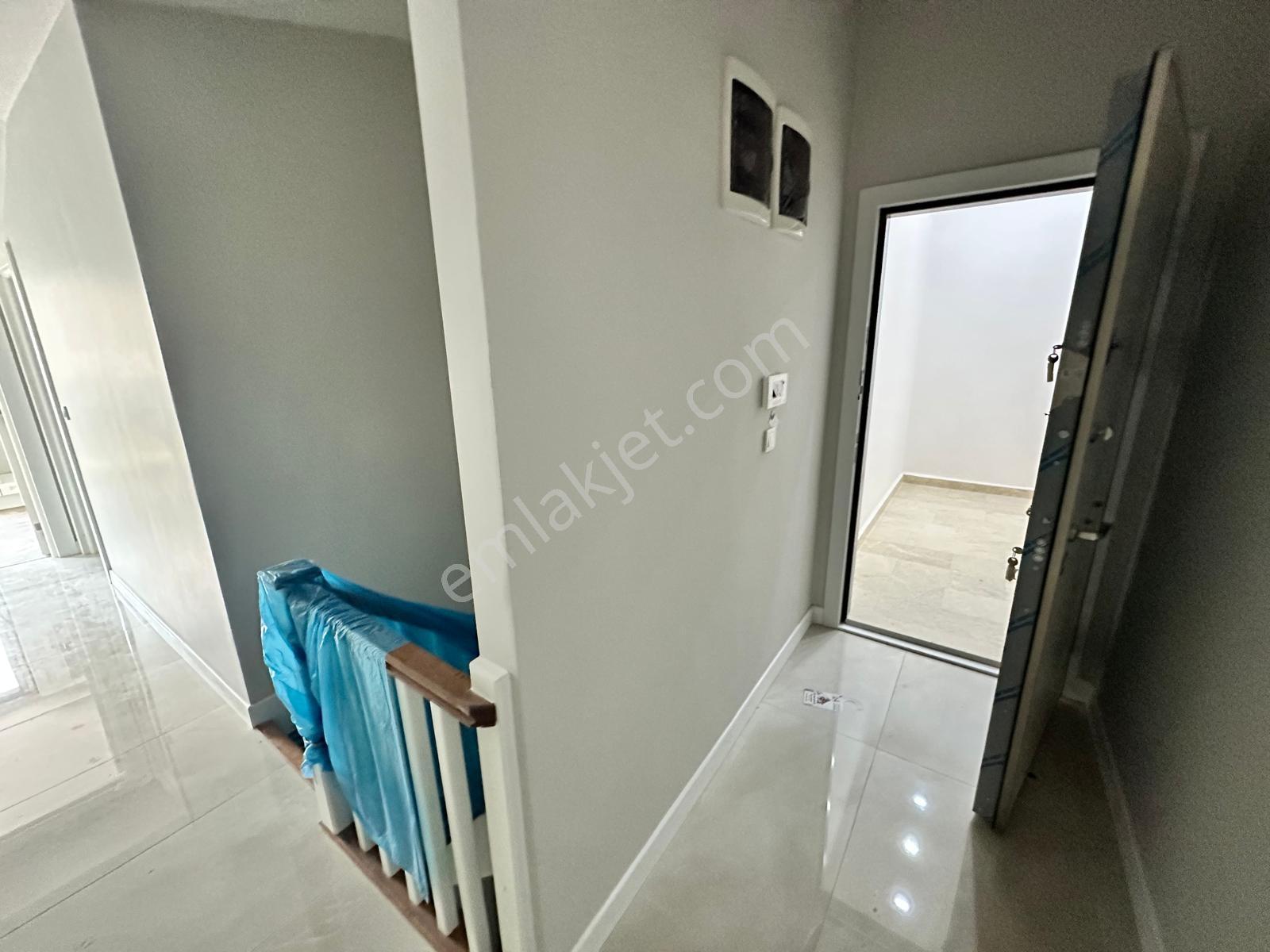 Üsküdar Atunizade'de Merkezi Konum Site İçinde 3+2 Dubleks — fotoğraf 19