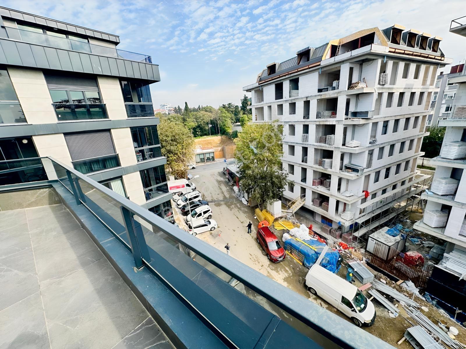 Üsküdar Atunizade'de Merkezi Konum Site İçinde 3+2 Dubleks — fotoğraf 30
