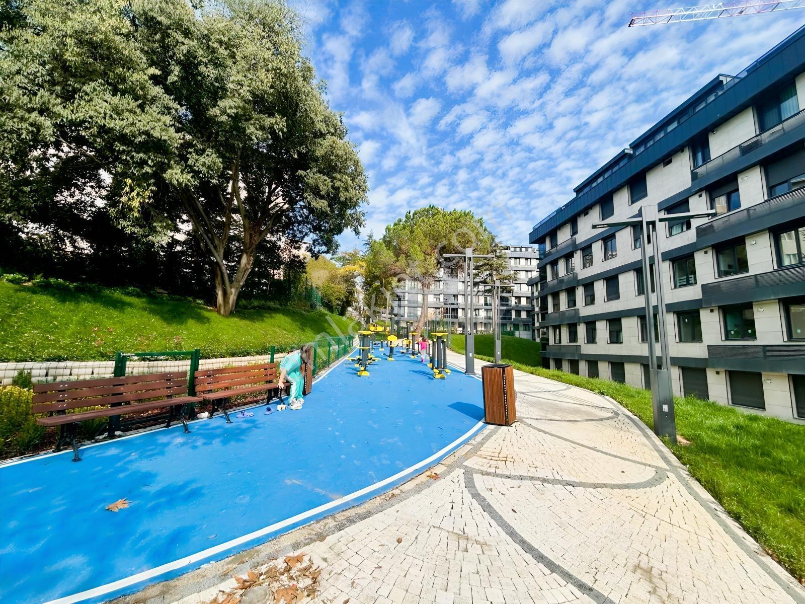 Üsküdar Atunizade'de Merkezi Konum Site İçinde 3+2 Dubleks — fotoğraf 33