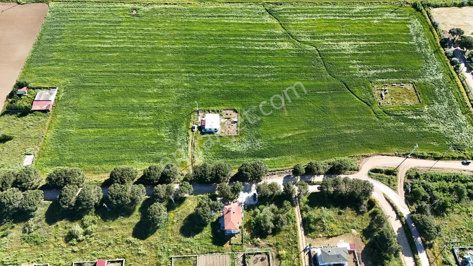Koçerlerden Çeşmealtında &yola Cephe& 501m2 & 2kat Satılık Arsa — fotoğraf 3