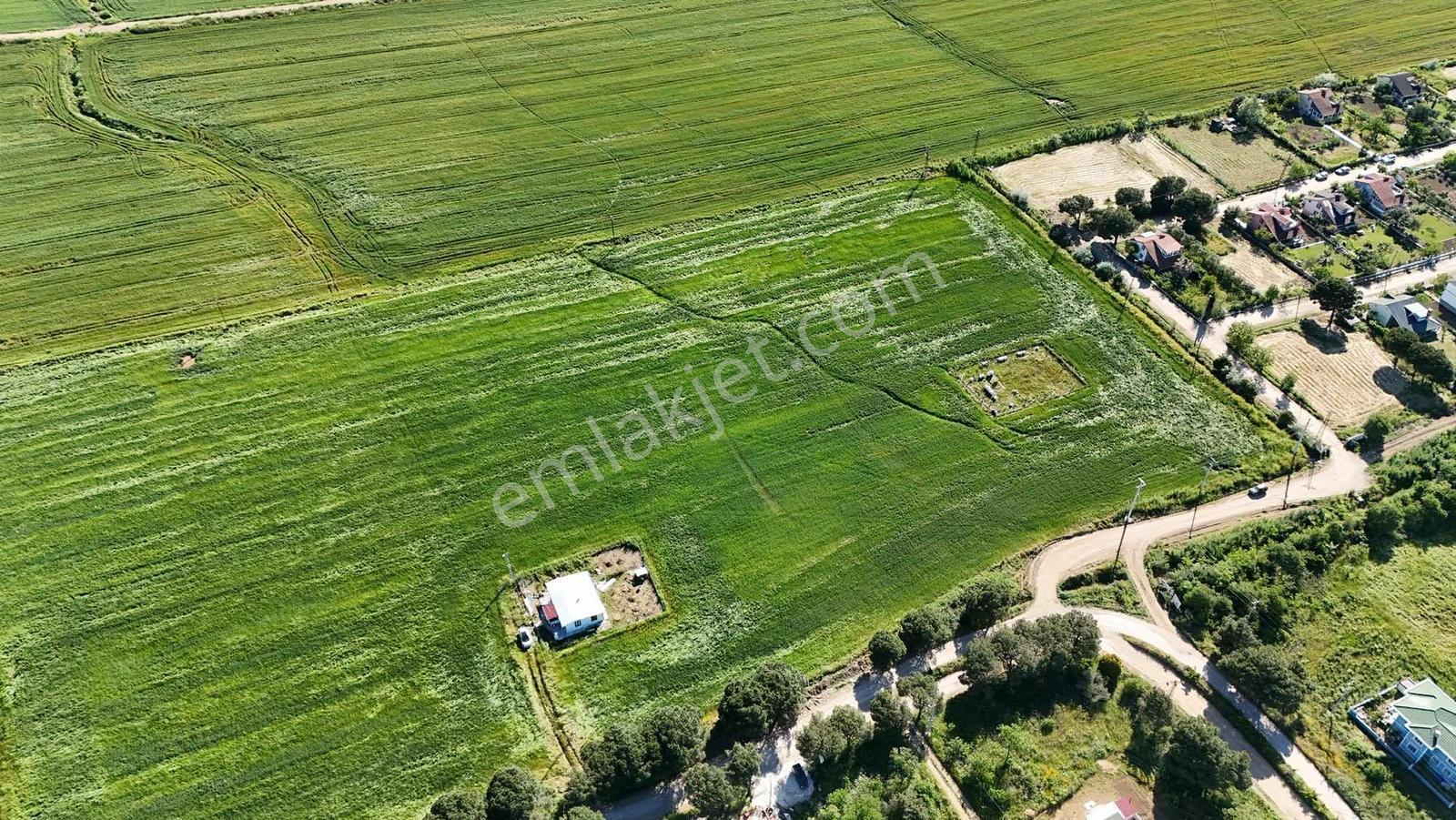 Koçerlerden Çeşmealtında &yola Cephe& 501m2 & 2kat Satılık Arsa — fotoğraf 5