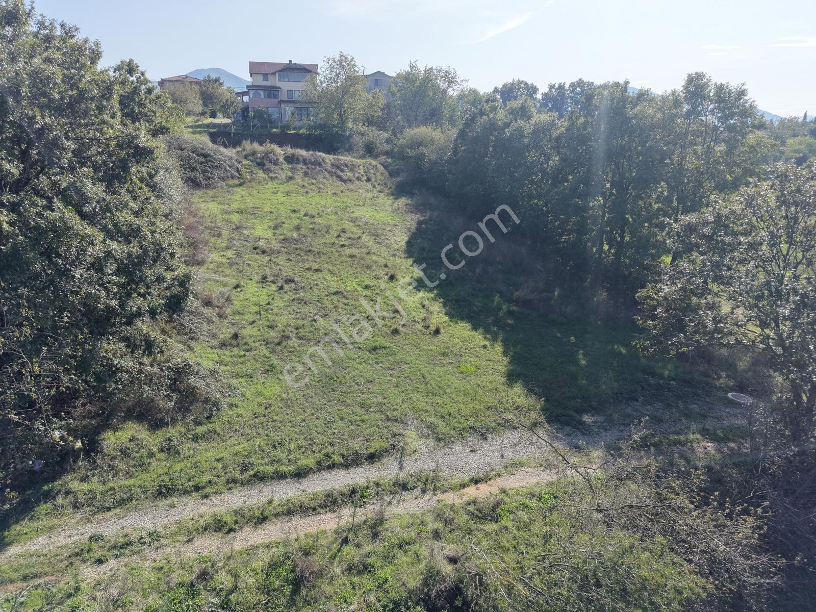 Kartepe'de Satılık 0.60 Emsal Manzaralı Arsa — fotoğraf 2