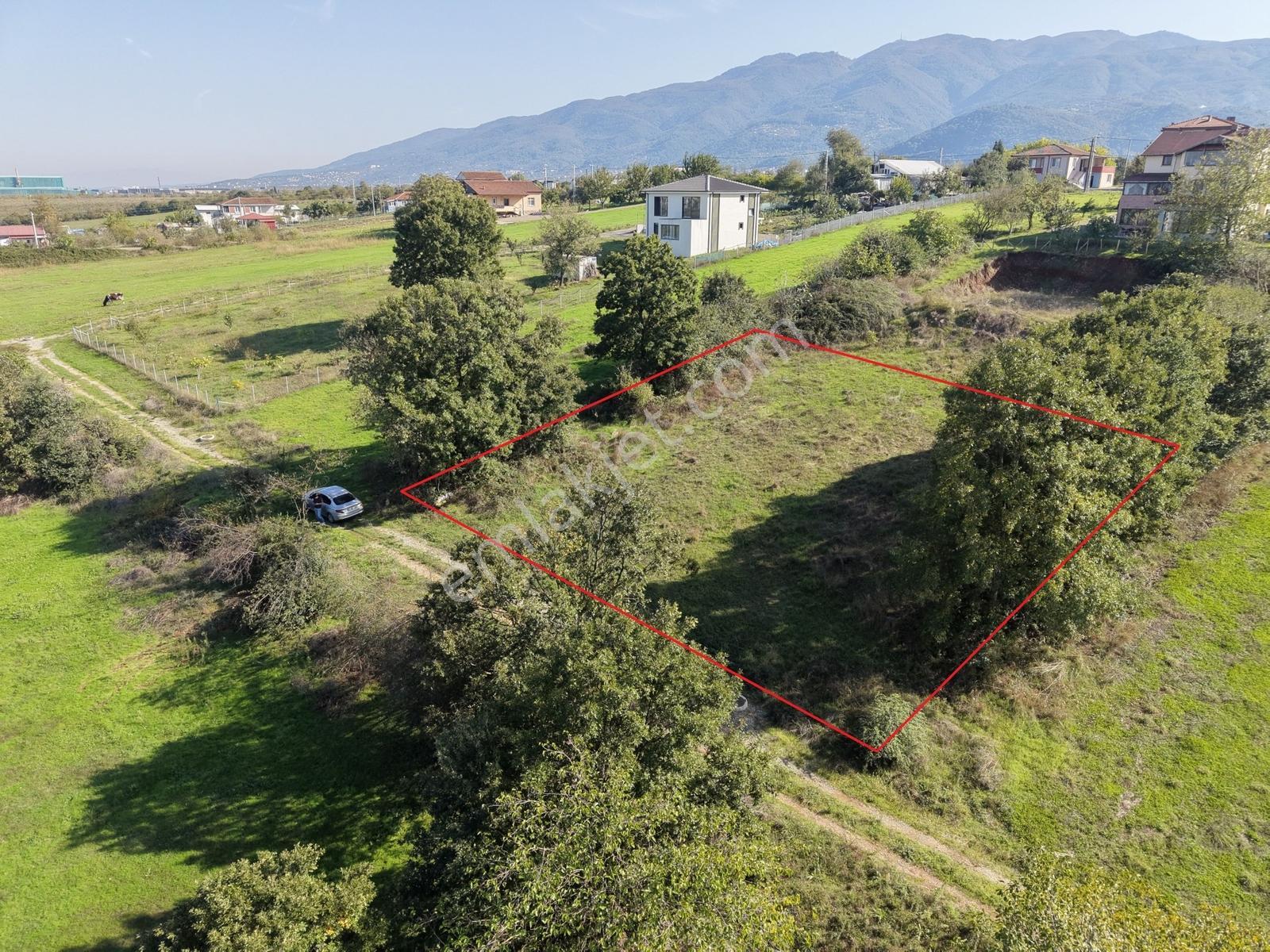 Kartepe'de Satılık 0.60 Emsal Manzaralı Arsa — fotoğraf 5