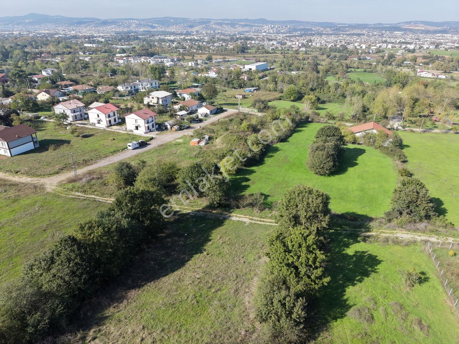 Kartepe'de Satılık 0.60 Emsal Manzaralı Arsa — fotoğraf 10