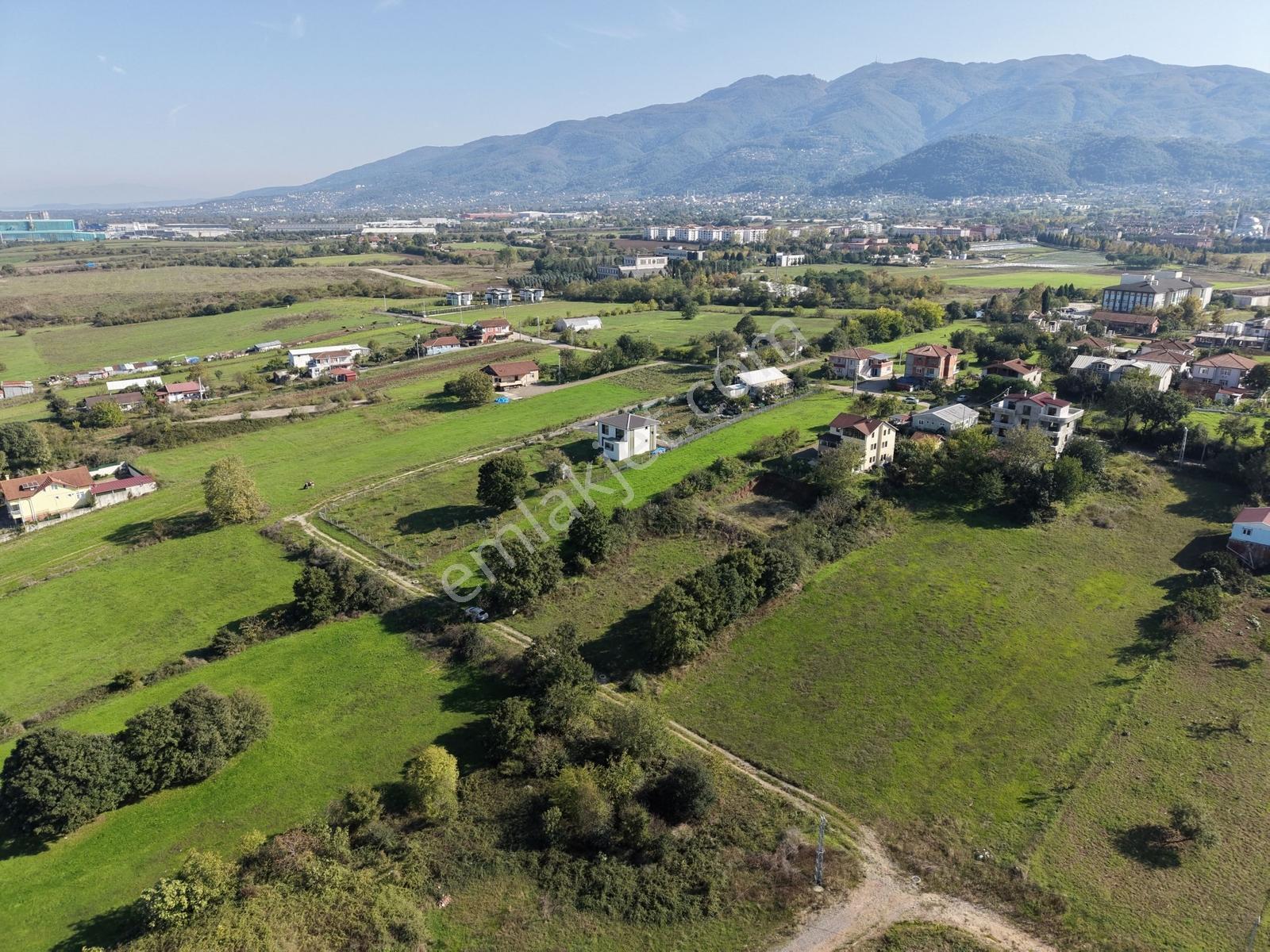 Kartepe'de Satılık 0.60 Emsal Manzaralı Arsa — fotoğraf 28