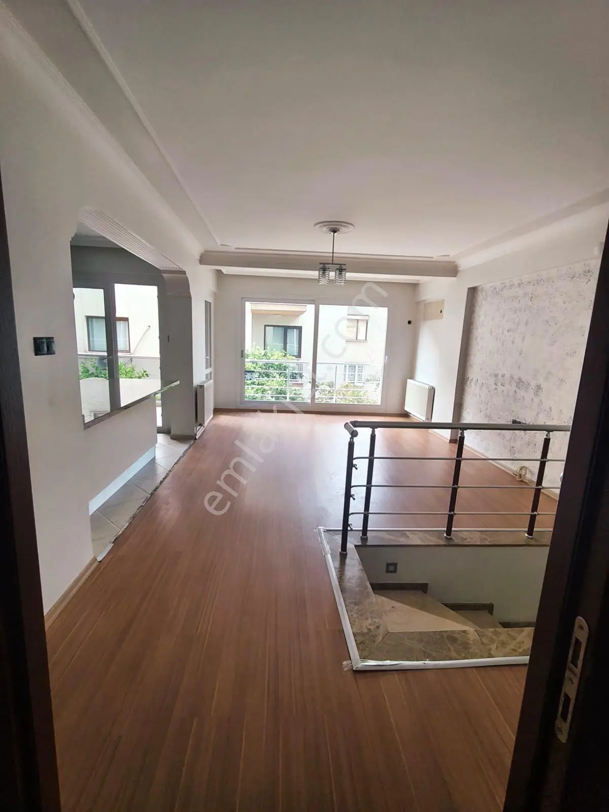 Küçük Çiğli 4+1 Bahçe Dubleksi Kapalı Otoparklı Daire — fotoğraf 3