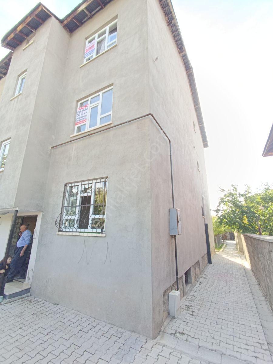 Şerefiye Mh. Satılık 800 M2 Arsa 4 Daire 300 M2 Ağaçlı Bahçe — fotoğraf 8