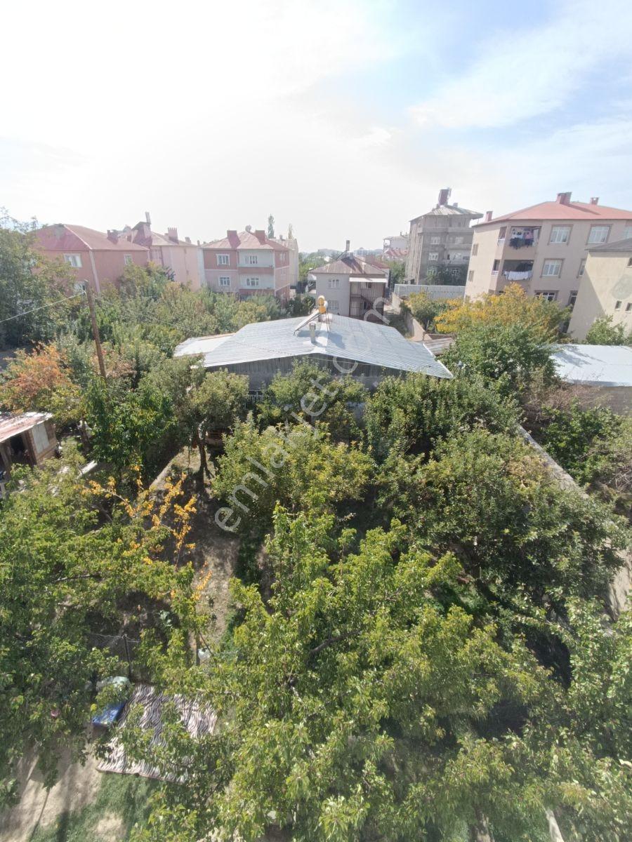 Şerefiye Mh. Satılık 800 M2 Arsa 4 Daire 300 M2 Ağaçlı Bahçe — fotoğraf 9