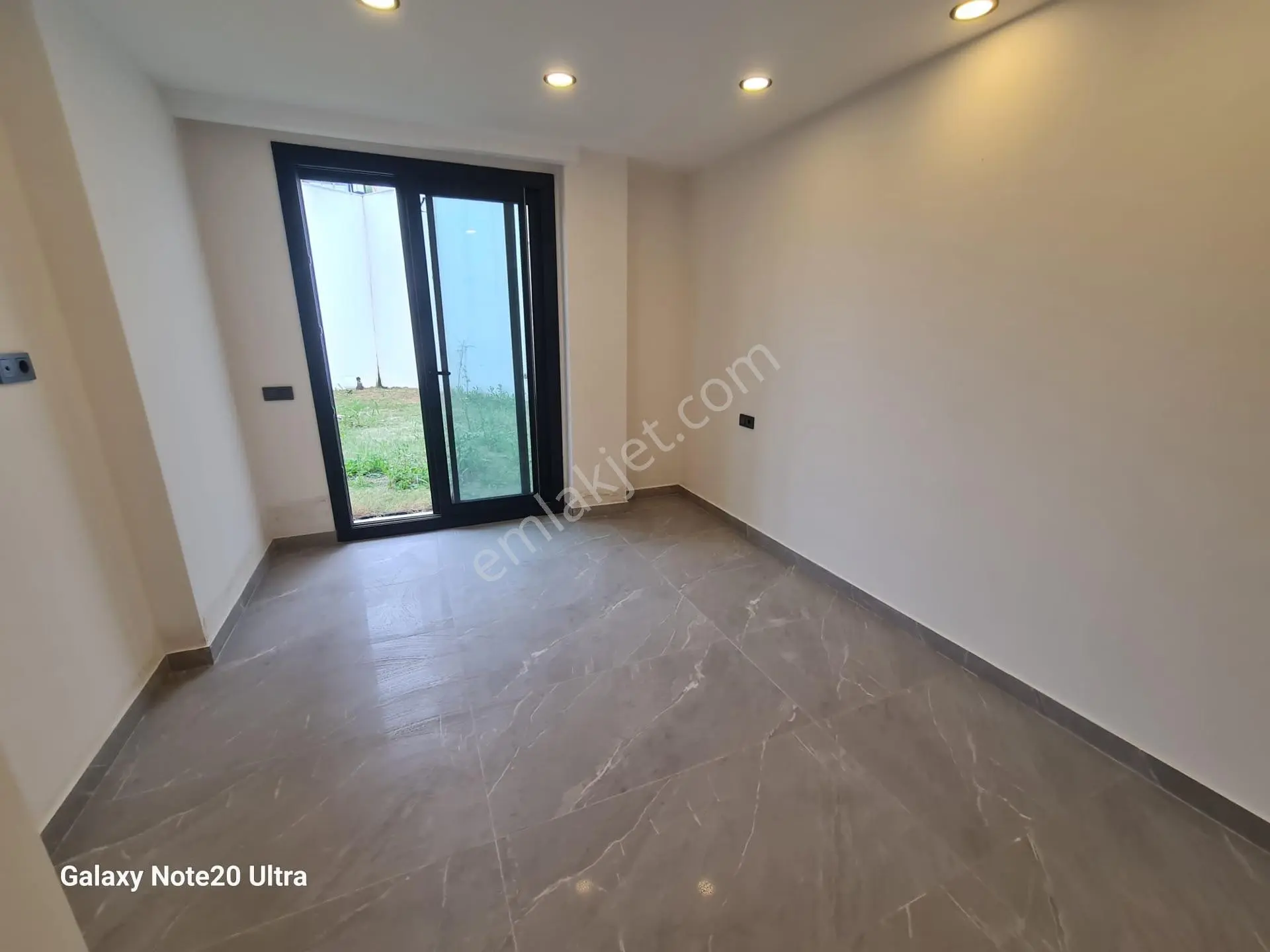 Değirmendere’de Bahçeli, Akıllı Ev Sistemli Lüks 4+2 Dubleks Satılık Daire — fotoğraf 6