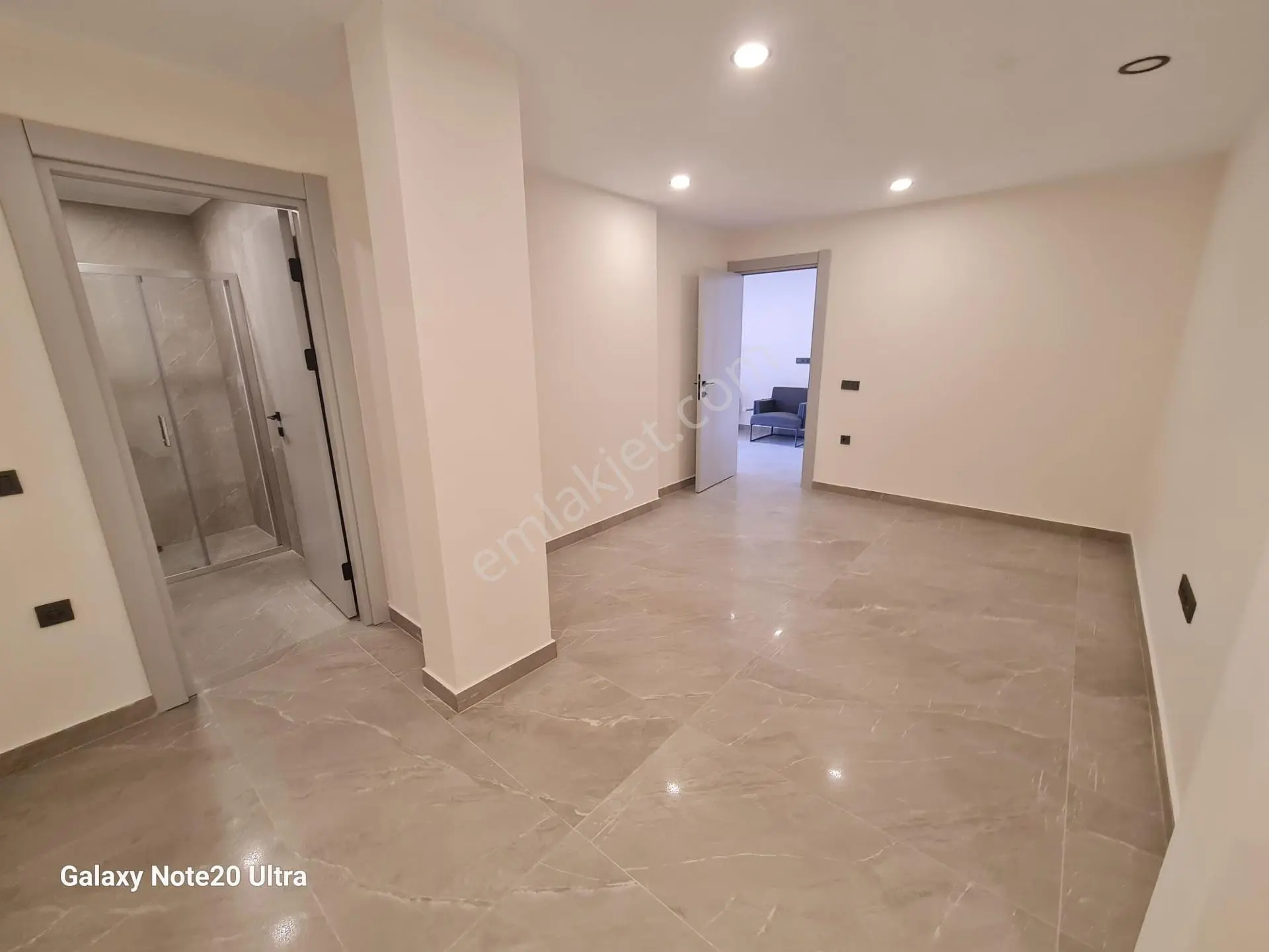 Değirmendere’de Bahçeli, Akıllı Ev Sistemli Lüks 4+2 Dubleks Satılık Daire — fotoğraf 8
