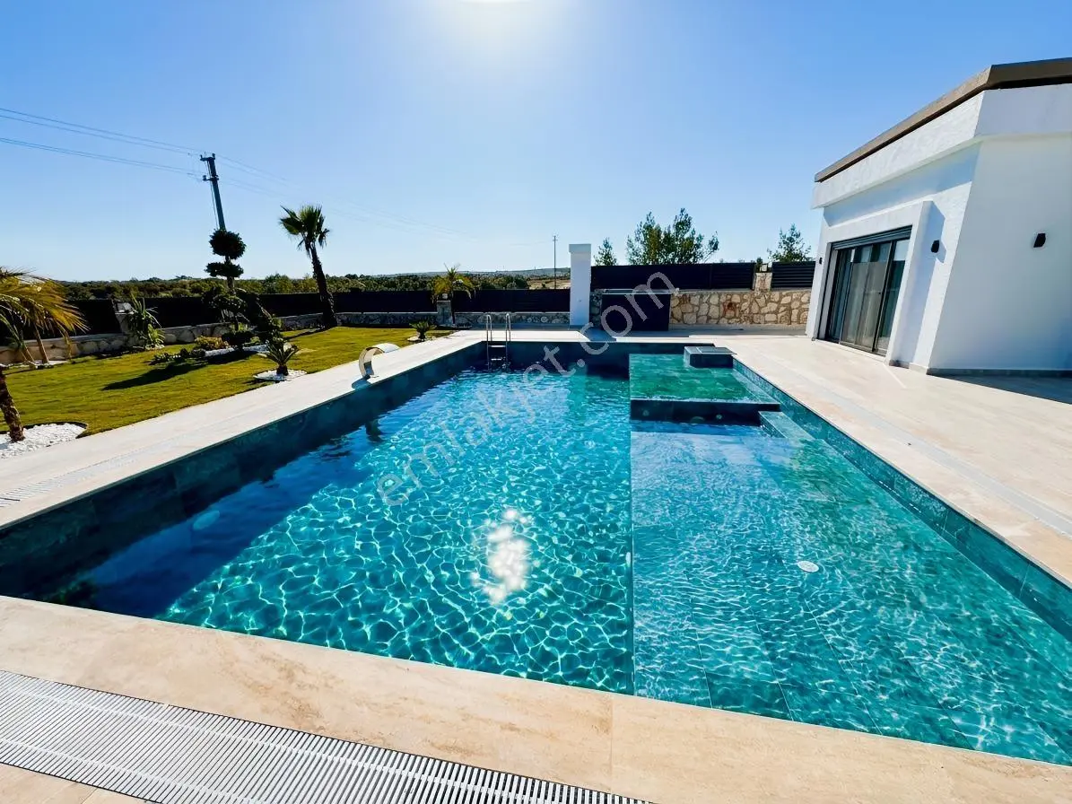 Didimde Doğa İle İç İçe Tek Katlı 3+1 Akıllı Sistem Özel Villa — fotoğraf 2