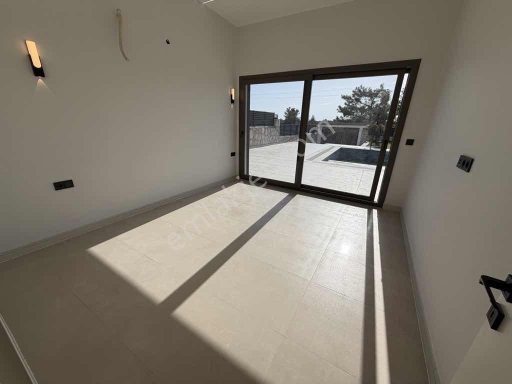 Didimde Doğa İle İç İçe Tek Katlı 3+1 Akıllı Sistem Özel Villa — fotoğraf 22