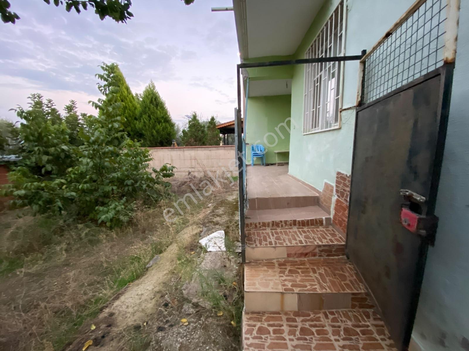 Bahçeli 2 Katlı Müstakil Ev — fotoğraf 6