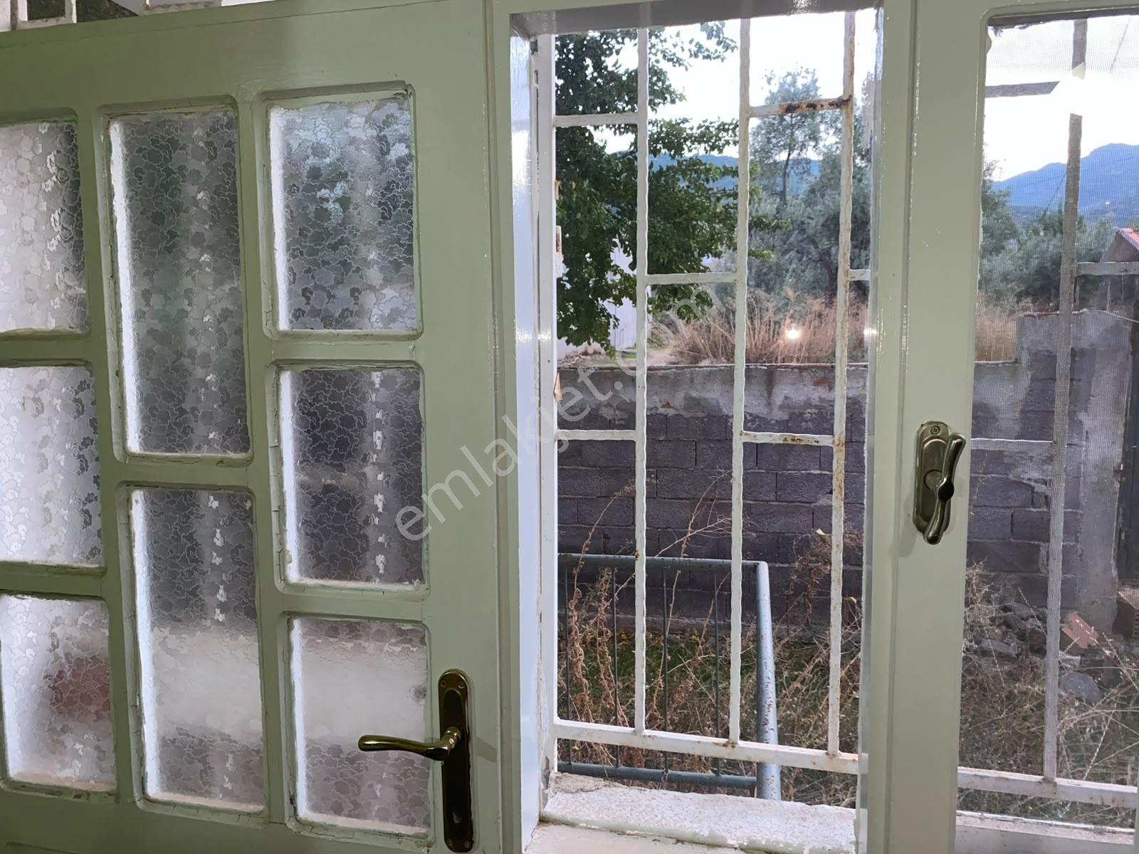 Bahçeli 2 Katlı Müstakil Ev — fotoğraf 16