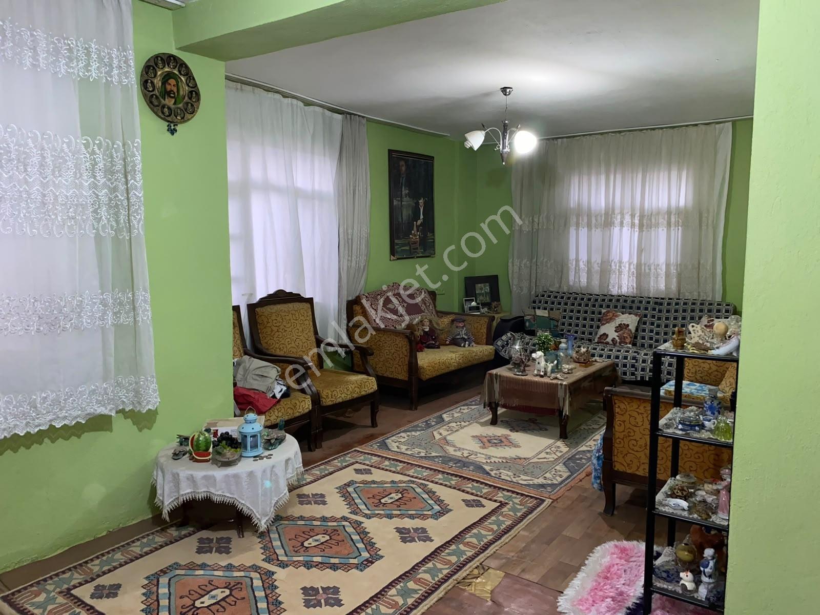 Bahçeli 2 Katlı Müstakil Ev — fotoğraf 18