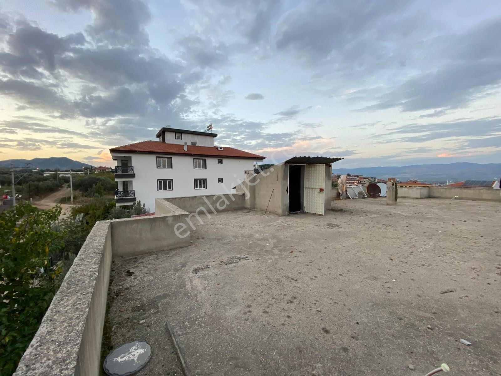 Bahçeli 2 Katlı Müstakil Ev — fotoğraf 22