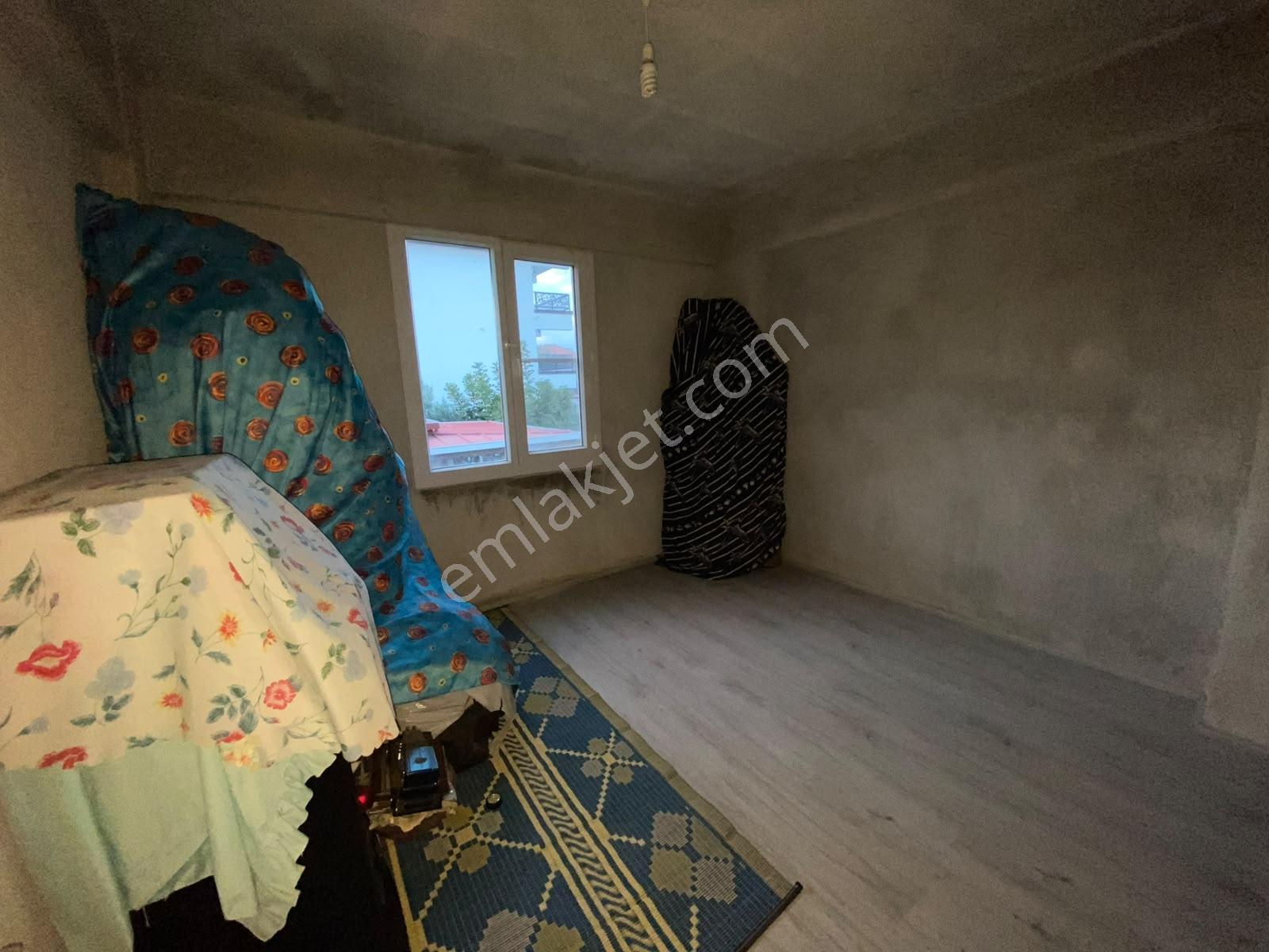 Bahçeli 2 Katlı Müstakil Ev — fotoğraf 29