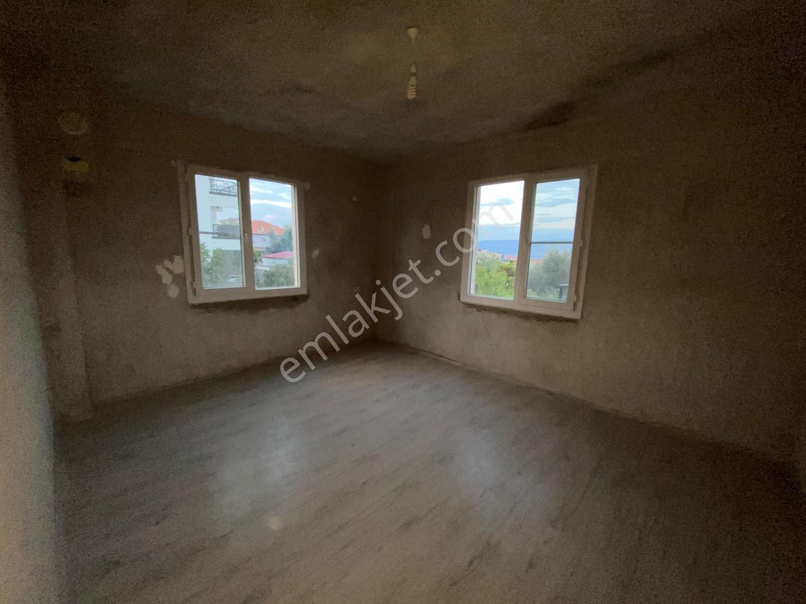 Bahçeli 2 Katlı Müstakil Ev — fotoğraf 30