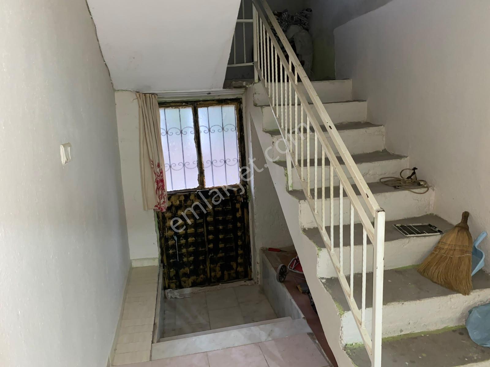 Bahçeli 2 Katlı Müstakil Ev — fotoğraf 33
