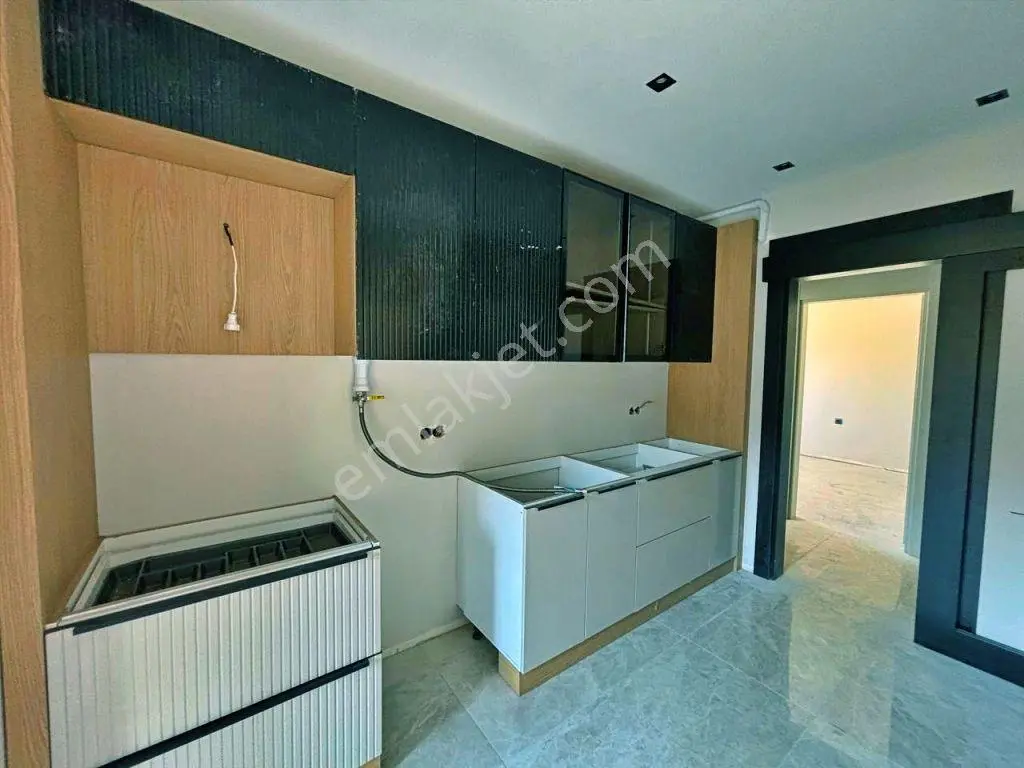 Uytundan Örende Havuzlu Ultralüks Sitede 2+1 Akıllı Daire — fotoğraf 4
