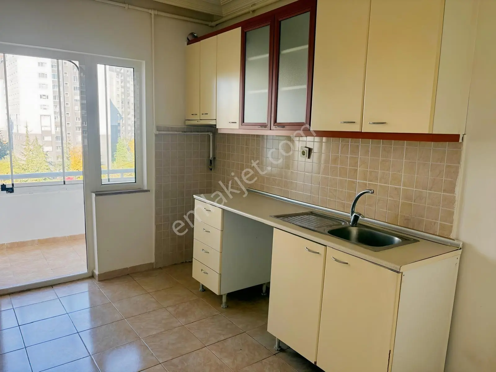 Ankalife'Tan Mevlana Sitesinde, Ara Kat, Manzaralı, Satılık 3+1