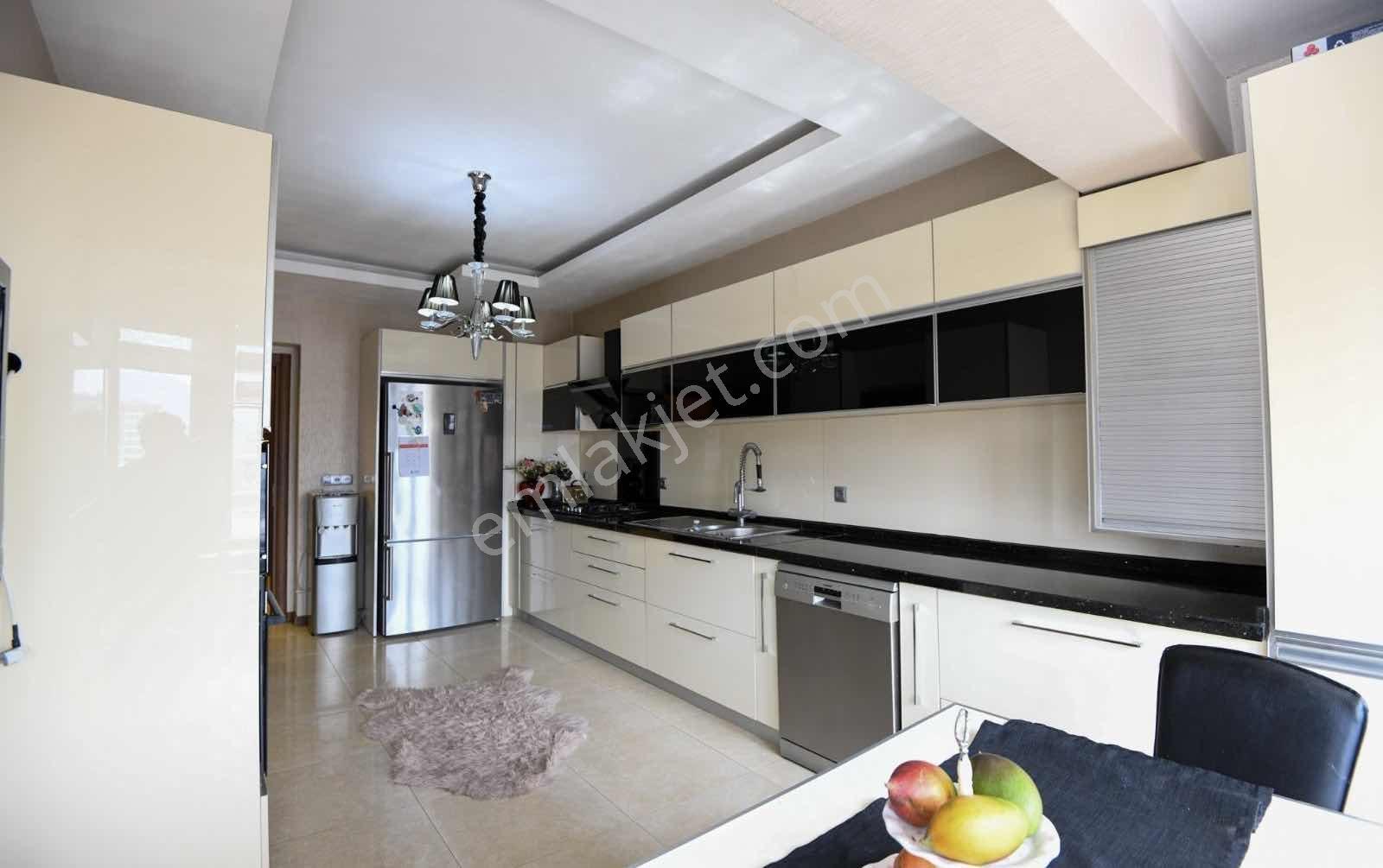 Fetanet Emlaktan Alpaslan Mahalllesinde 4+1 Odalı Ultra Lüks Dai — fotoğraf 12