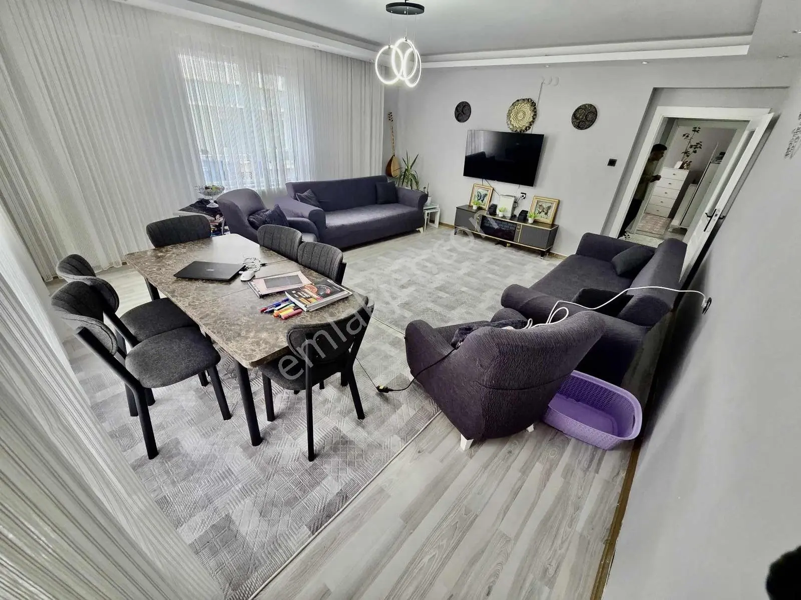 Avantaj'Dan Kıbrısköy'De Cadde Üzeri Ful Yapılı Ultra Geniş 3+1