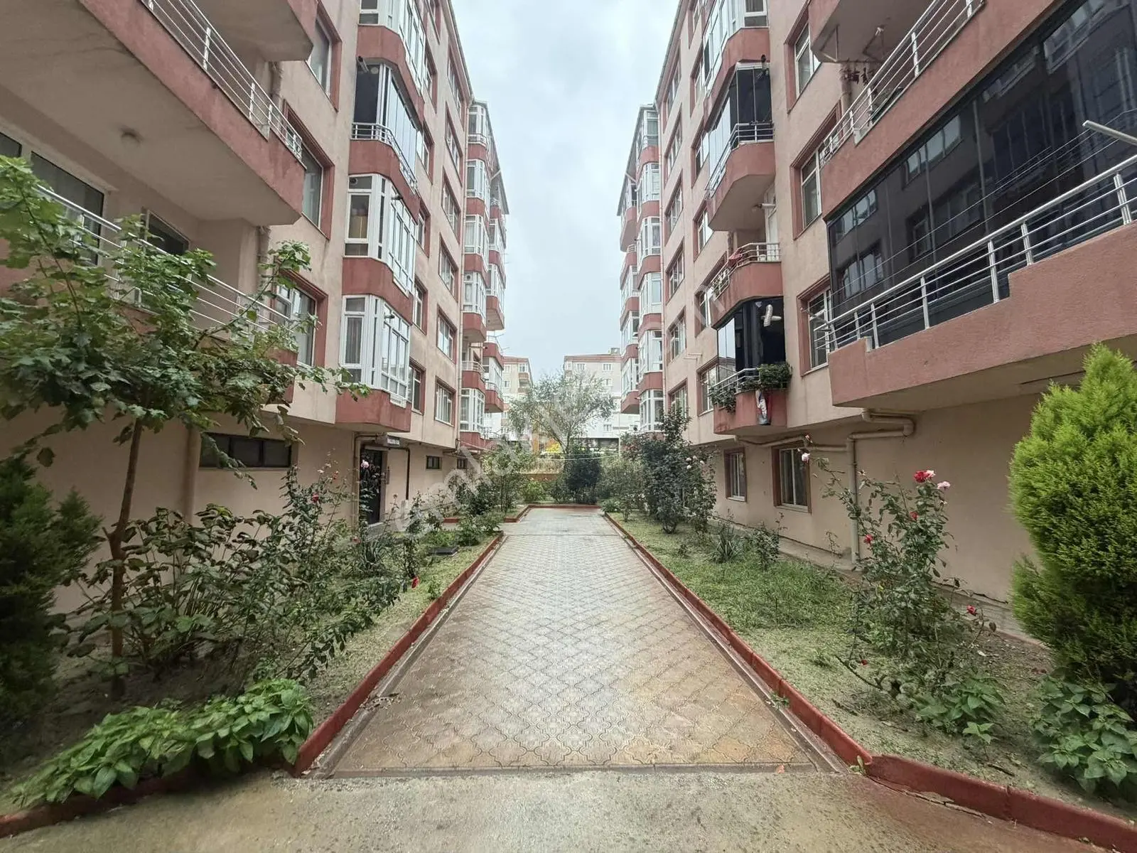 Muhittin Mahallesi'nde Geniş Masrafsız 3+1 Satılık Daire — fotoğraf 30