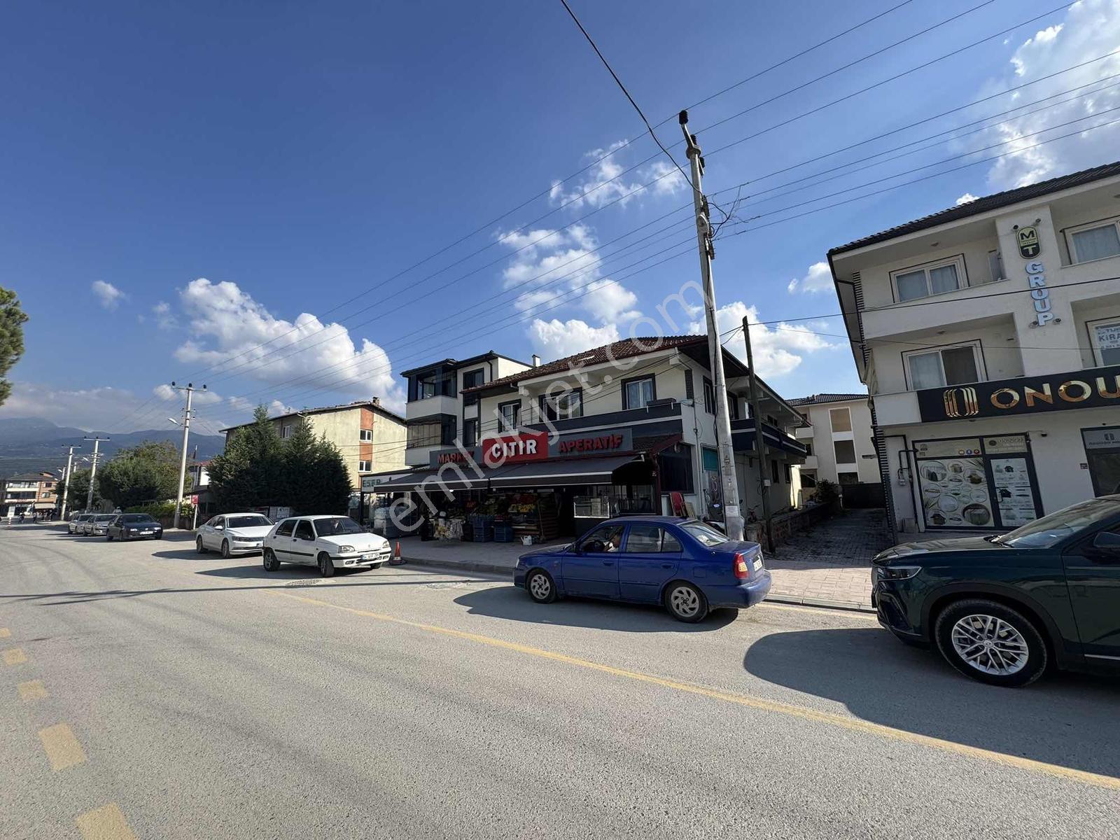 Satılık 1+1 Ful Eşyalı 67 M2 Jandarma Karşısı — fotoğraf 2