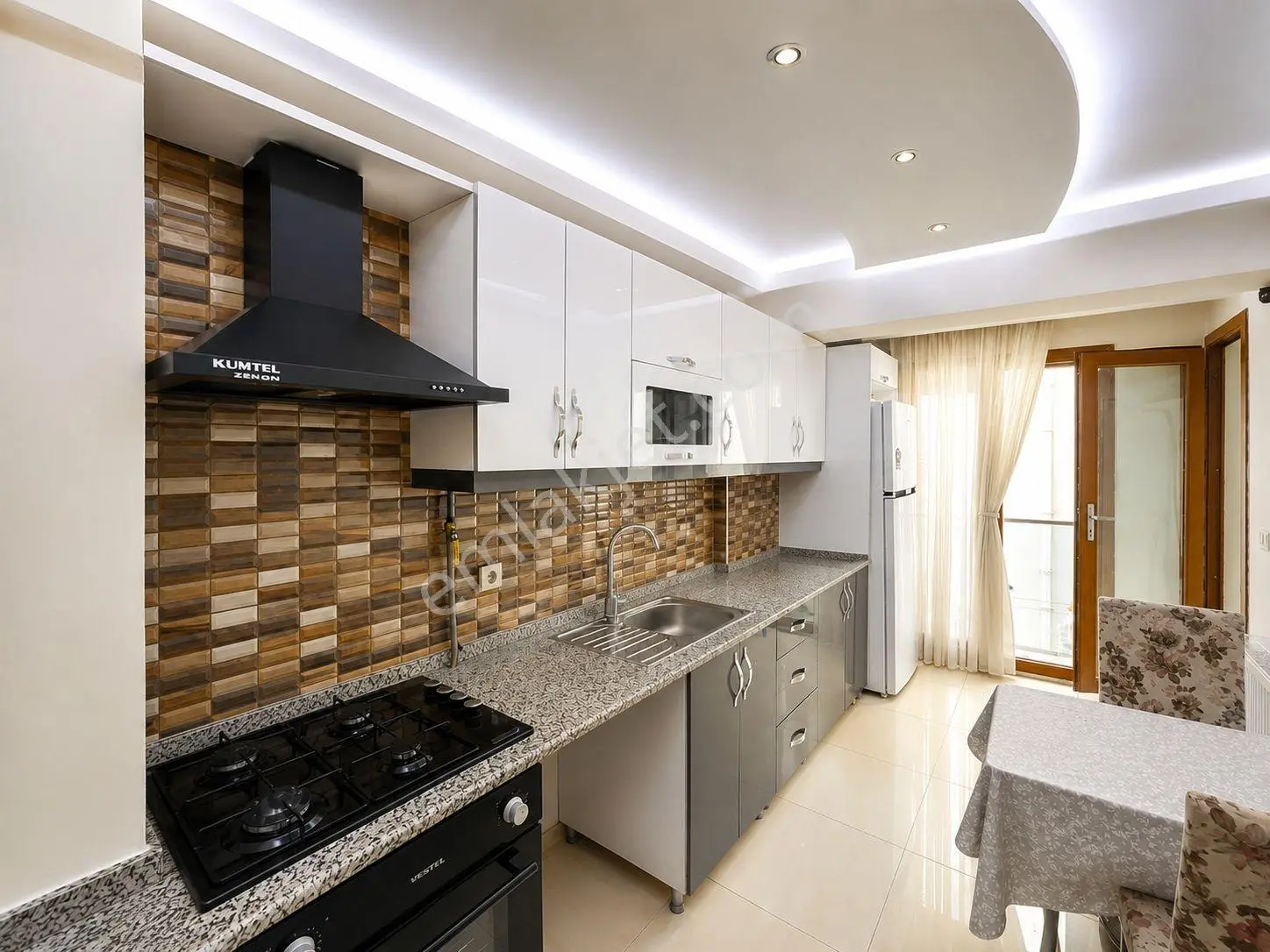 29 İzmir Şemikler'de Ordu Bulvarı Yakını 2+1 Satılık Daire — fotoğraf 4