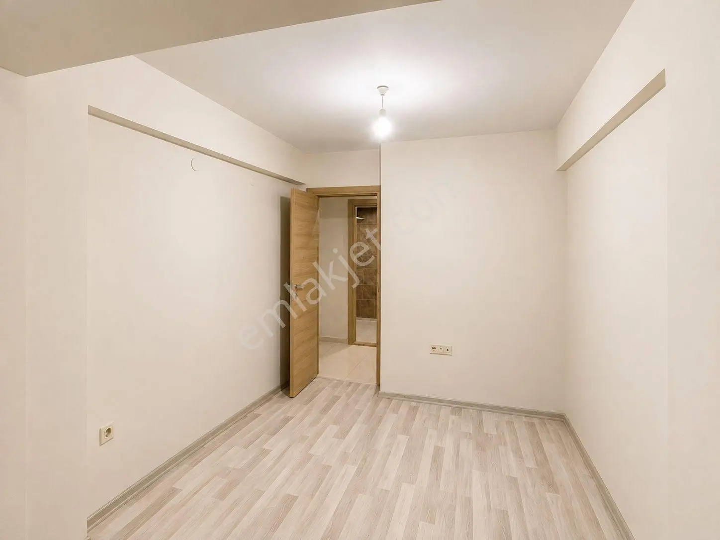 29 İzmir Şemikler'de Ordu Bulvarı Yakını 2+1 Satılık Daire — fotoğraf 8