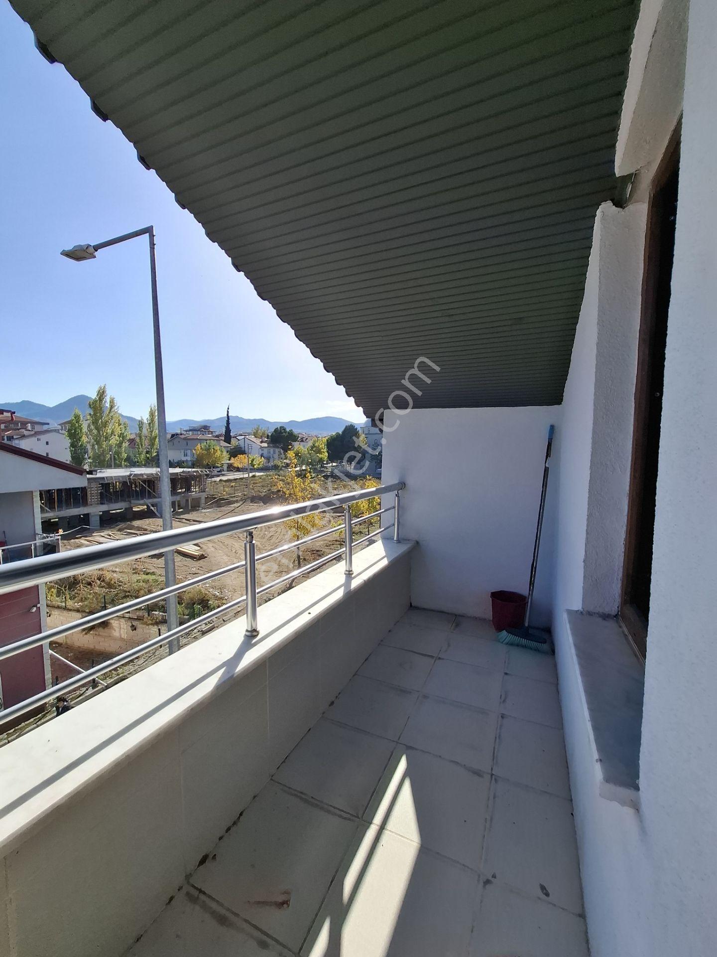 Fatih Mahallesinde Kaçırılmayacak Fırsat Apart Daireısparta Fatih Mahallesi’nde Satılık 2+0 Apart Da — fotoğraf 9