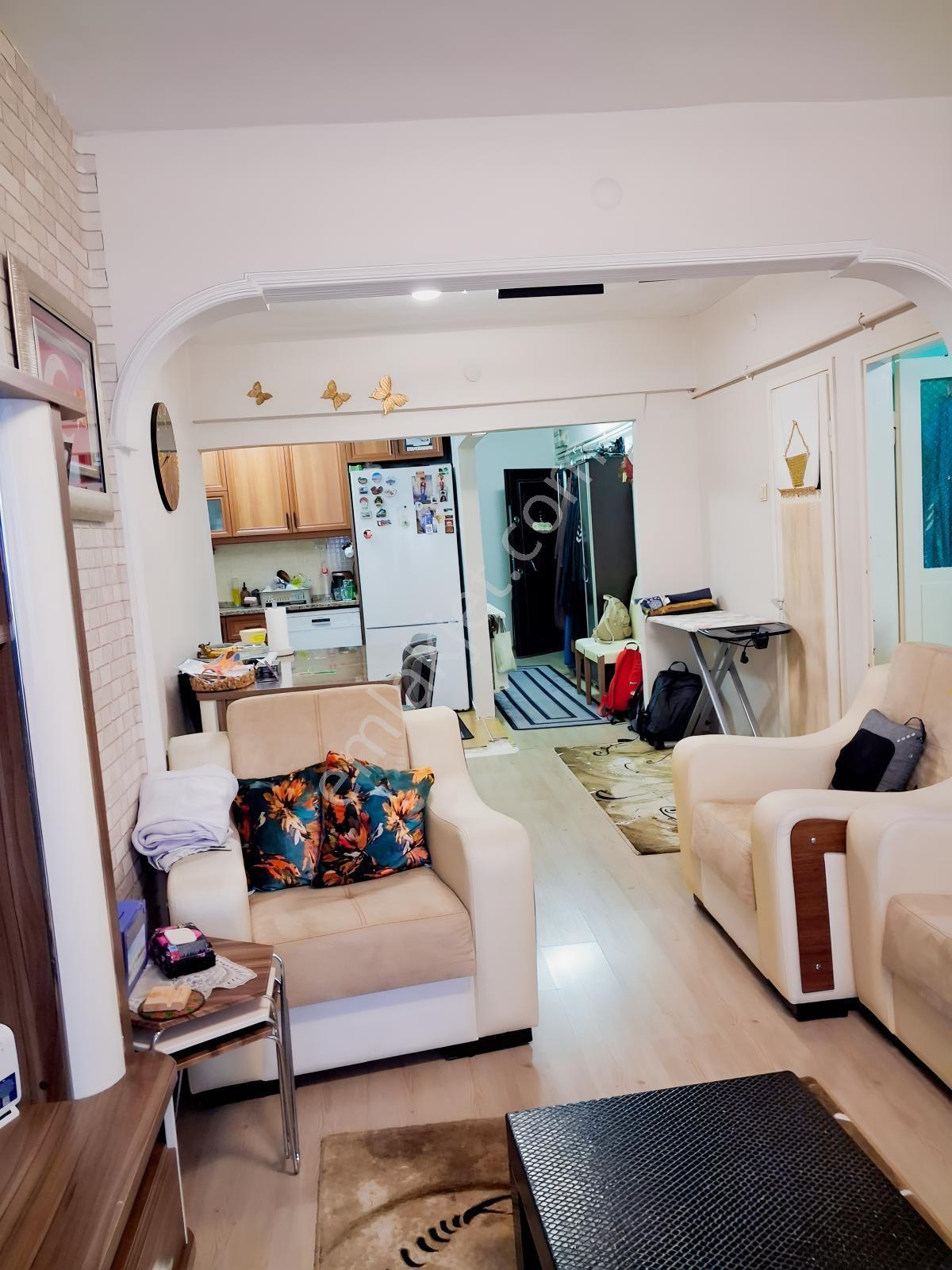 Gemlik Merkezde 3+1 Çift Çephe Satılık Ara Kat Daire — fotoğraf 5