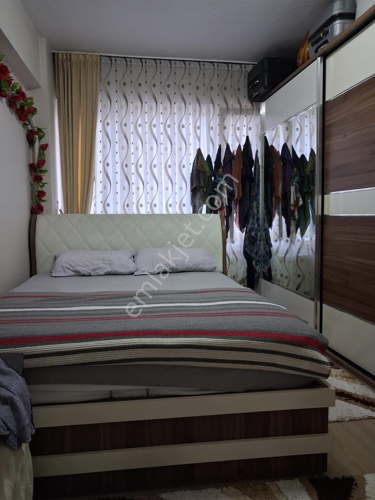 Gemlik Merkezde 3+1 Çift Çephe Satılık Ara Kat Daire — fotoğraf 12
