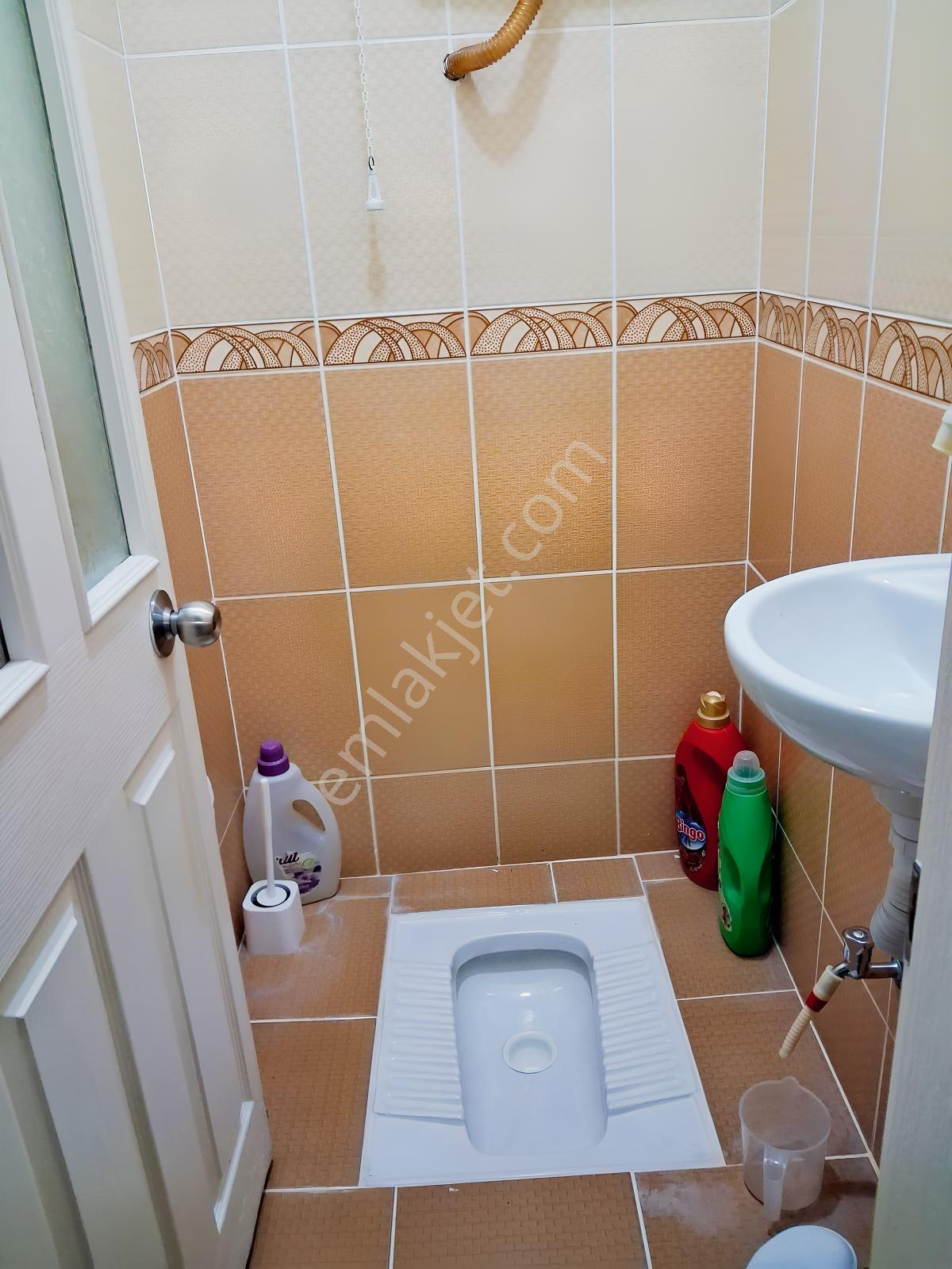 Gemlik Merkezde 3+1 Çift Çephe Satılık Ara Kat Daire — fotoğraf 17