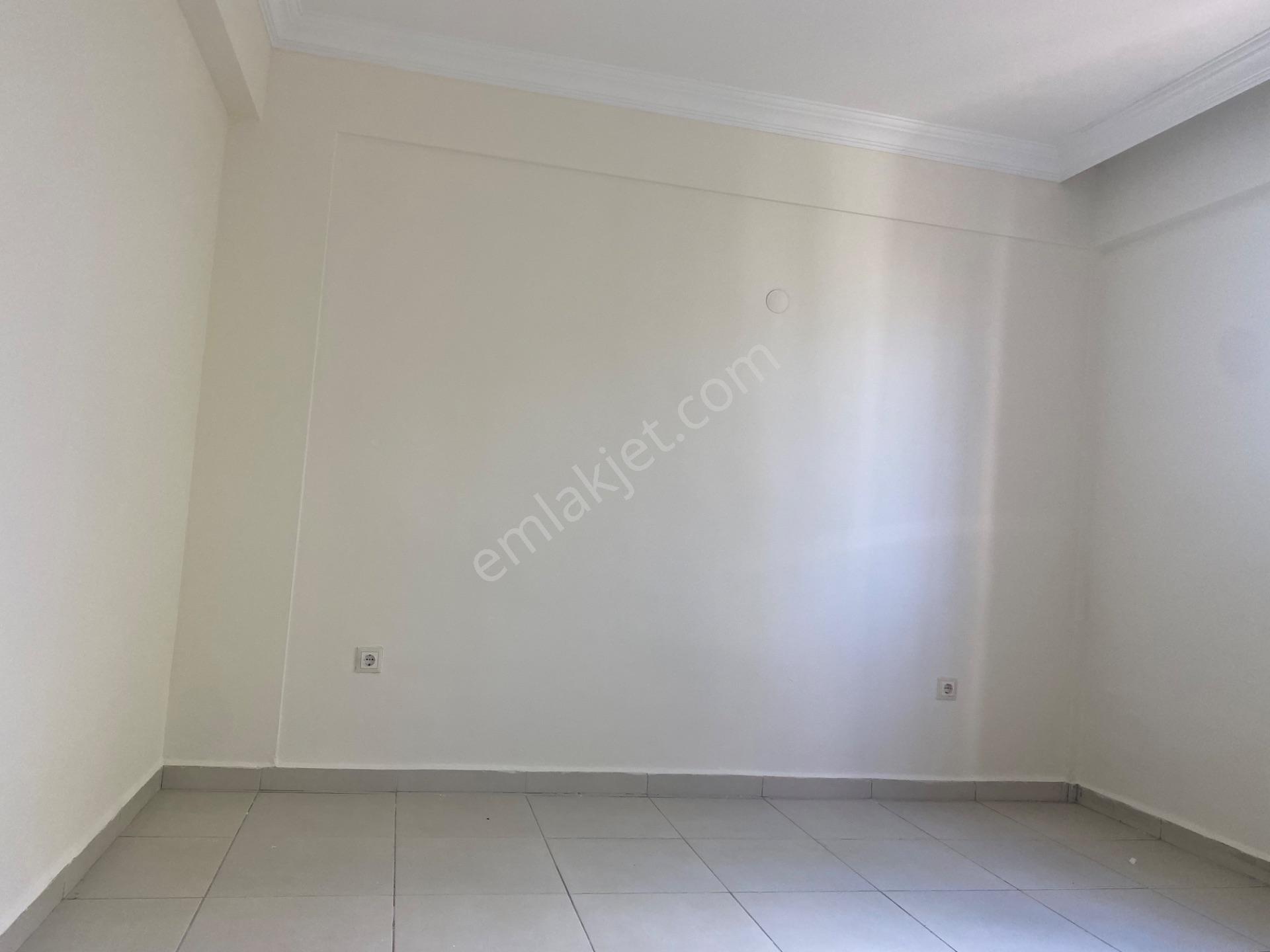 Fethiye Foça Mh.de Satılık Zemin Kat 2+1 Daire. — fotoğraf 8