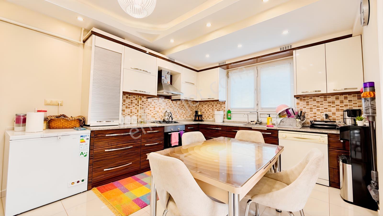 Demirler'den Kuşpınar'da Köşe Parsel 4+1 Satılık Daire — fotoğraf 20