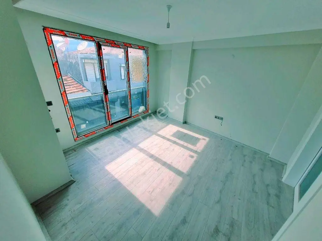 Uytundan Zeytinli Köy Merkezinde Sıfır Satılık 1+1 Daire — fotoğraf 9