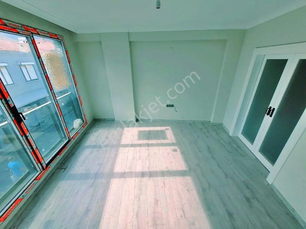 Uytundan Zeytinli Köy Merkezinde Sıfır Satılık 1+1 Daire — fotoğraf 17