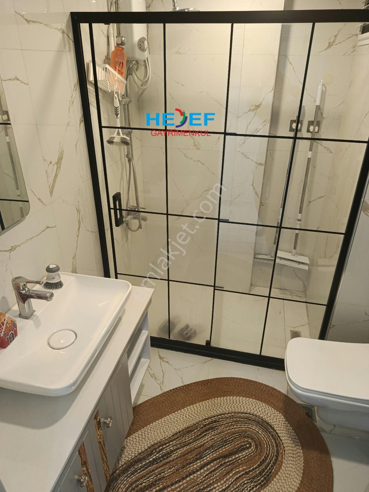 Hedef'ten Eski Mezitli'de Site İçerisinde Havuzlu 3+1 Daire — fotoğraf 15