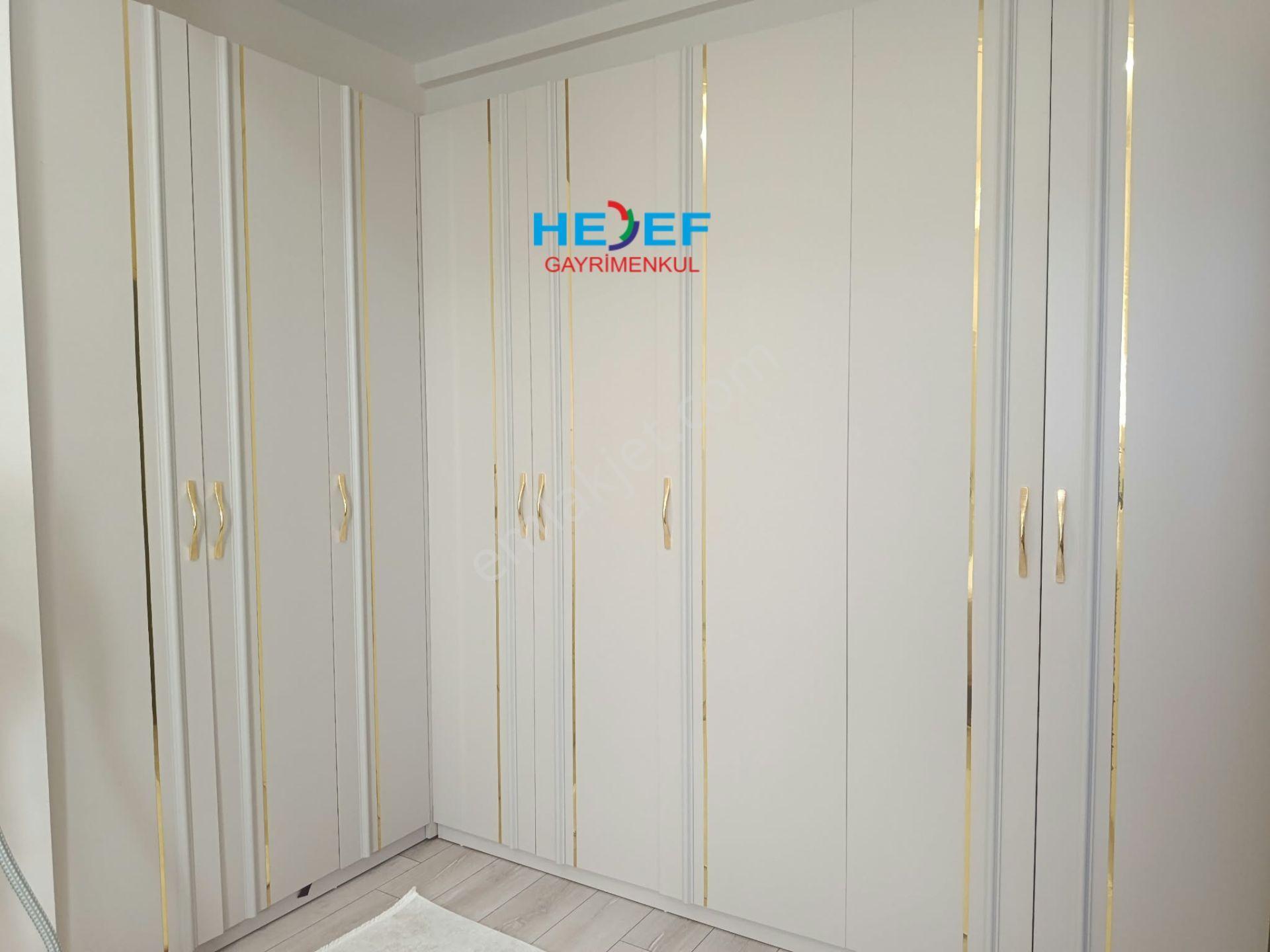Hedef'ten Eski Mezitli'de Site İçerisinde Havuzlu 3+1 Daire — fotoğraf 17