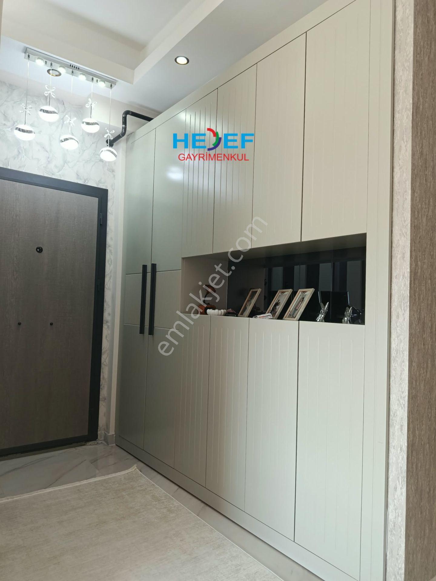 Hedef'ten Eski Mezitli'de Site İçerisinde Havuzlu 3+1 Daire — fotoğraf 20
