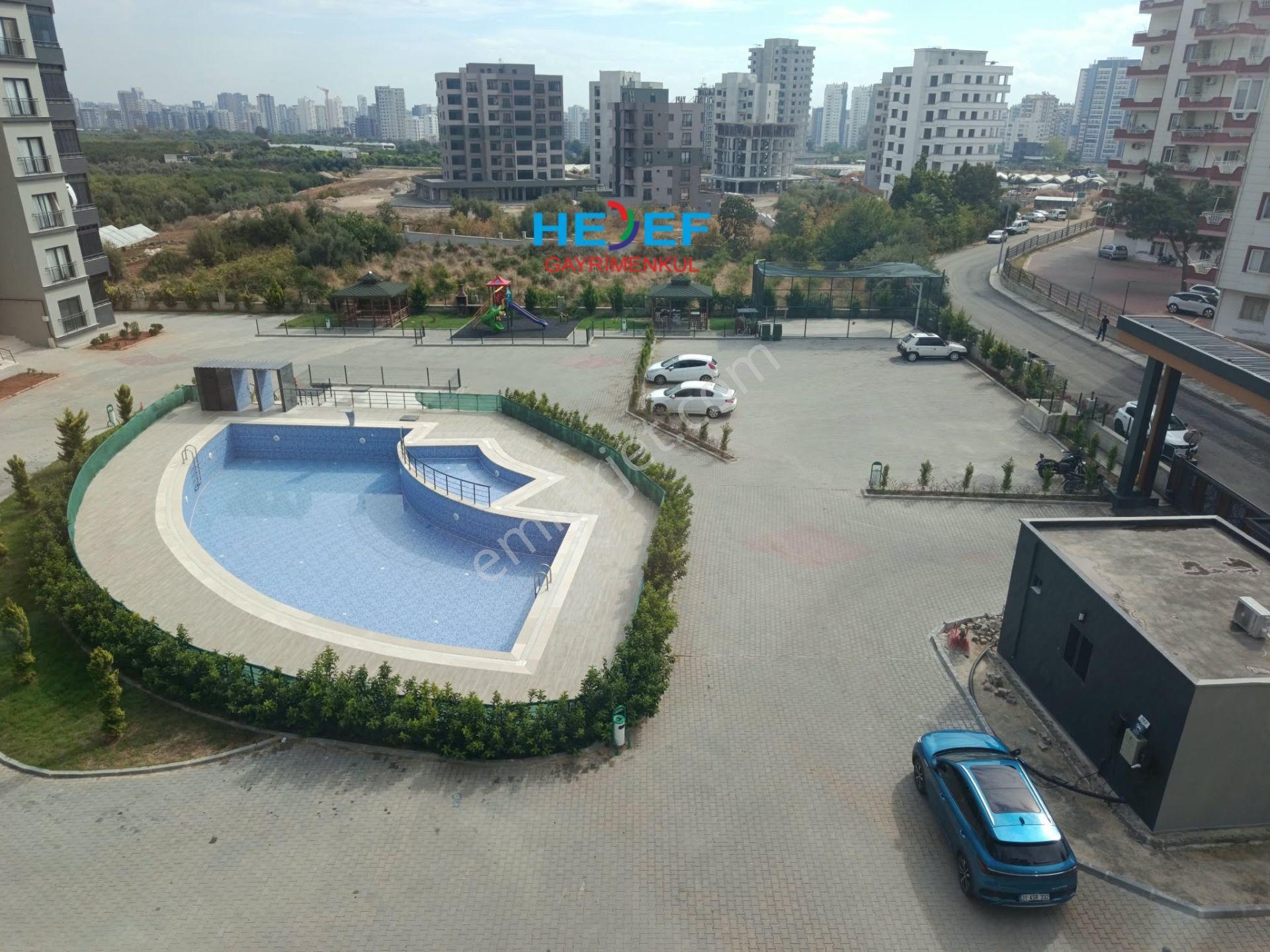Hedef'ten Eski Mezitli'de Site İçerisinde Havuzlu 3+1 Daire — fotoğraf 22