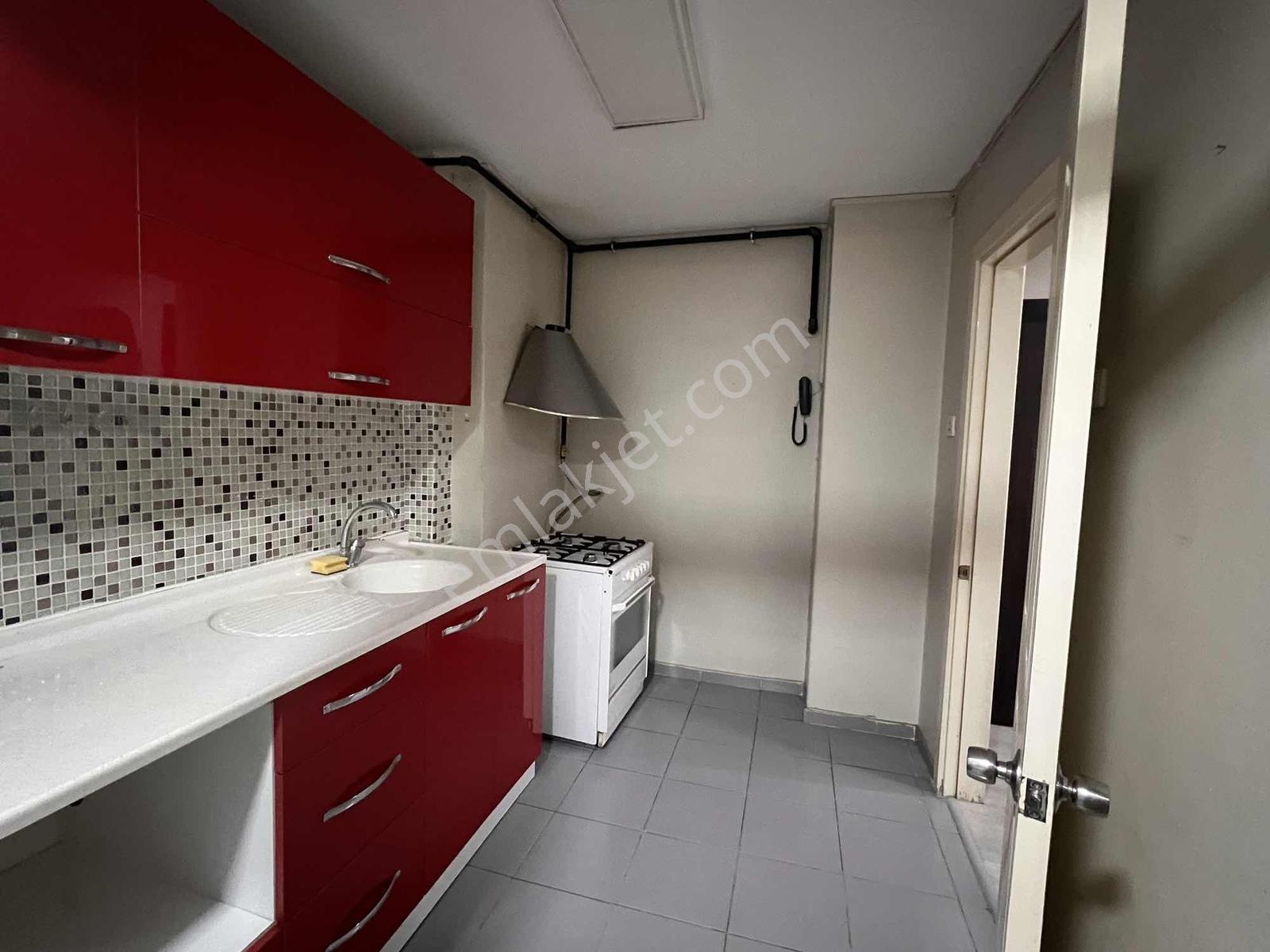 İnönü Caddesinde 3+1 Satılık Daire — fotoğraf 21