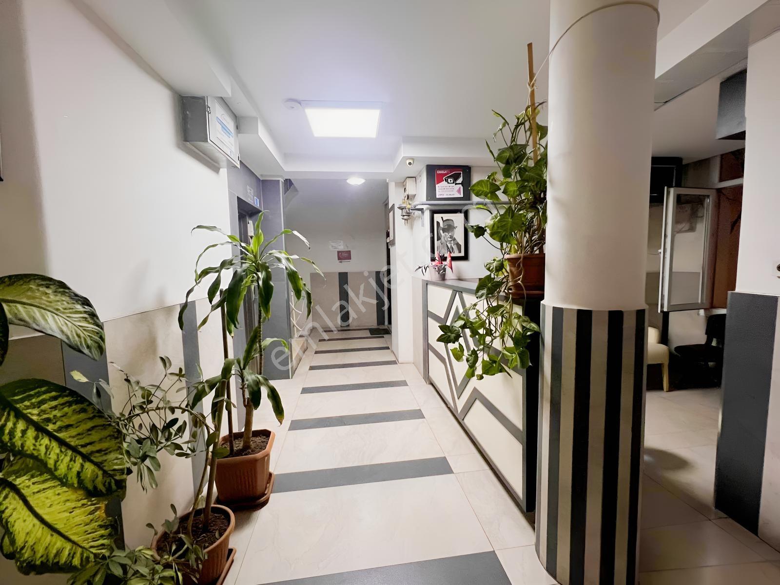 İnönü Caddesinde 3+1 Satılık Daire — fotoğraf 32