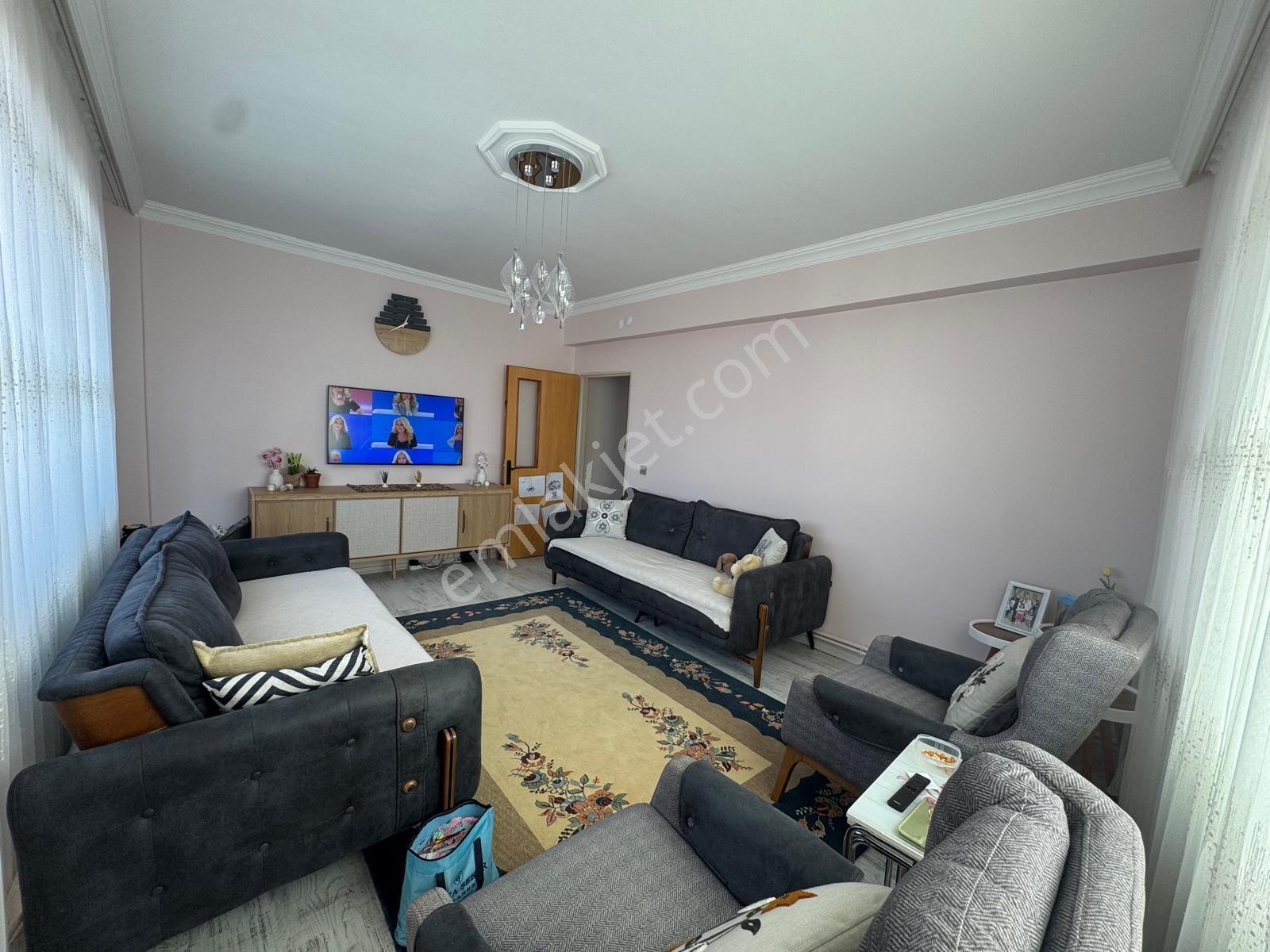 Rw Detay'dan Ömerağa Mahallesinde Satılık Yenilenmiş 3+1 Daire — fotoğraf 12