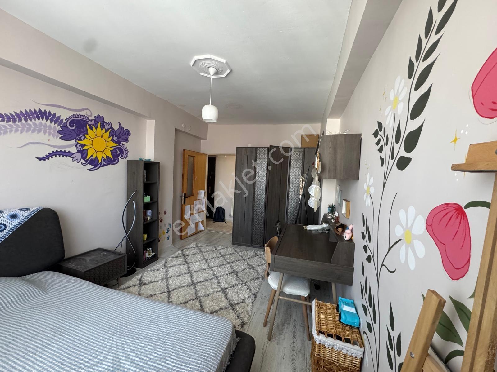 Rw Detay'dan Ömerağa Mahallesinde Satılık Yenilenmiş 3+1 Daire — fotoğraf 16
