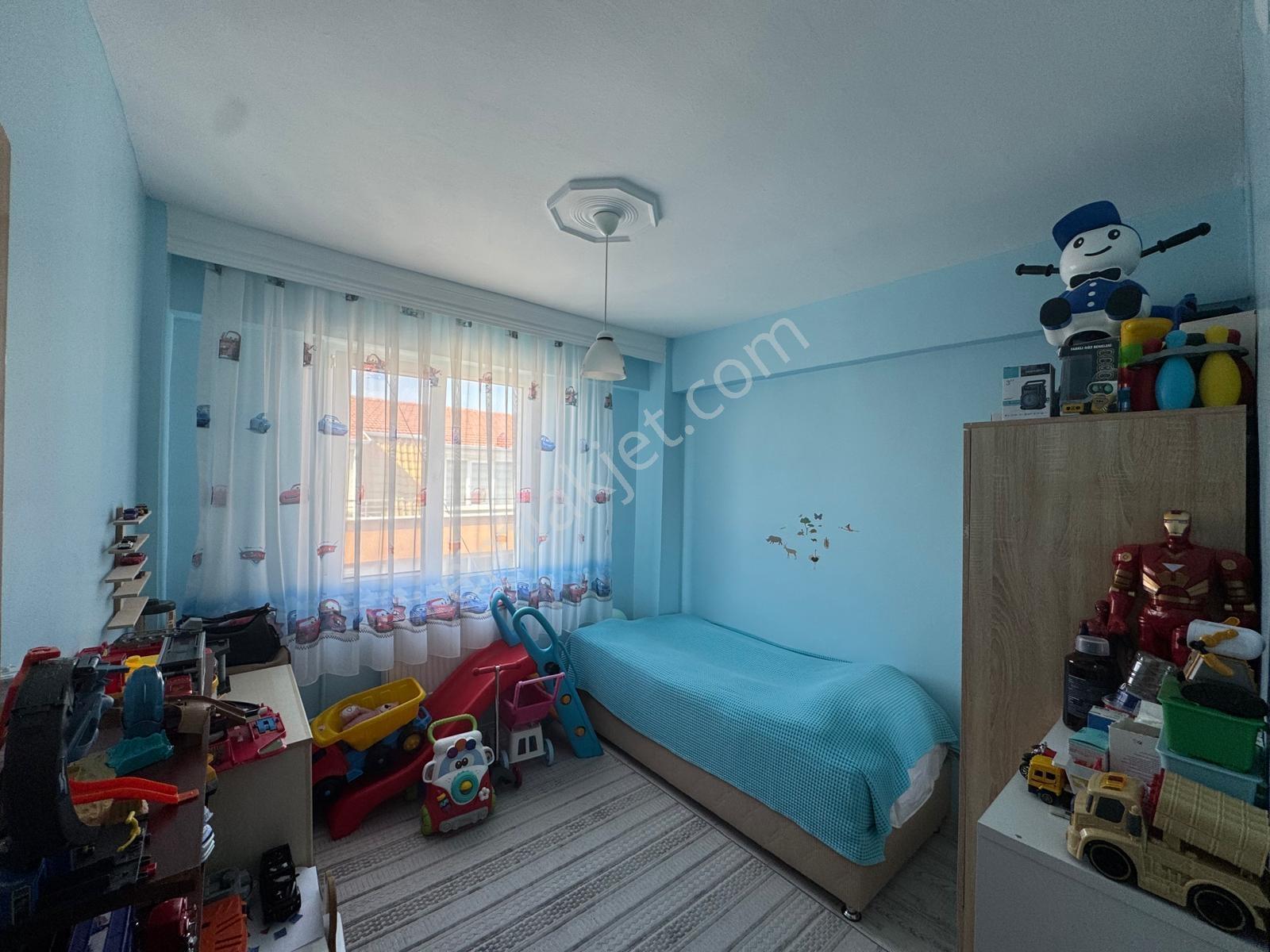 Rw Detay'dan Ömerağa Mahallesinde Satılık Yenilenmiş 3+1 Daire — fotoğraf 25