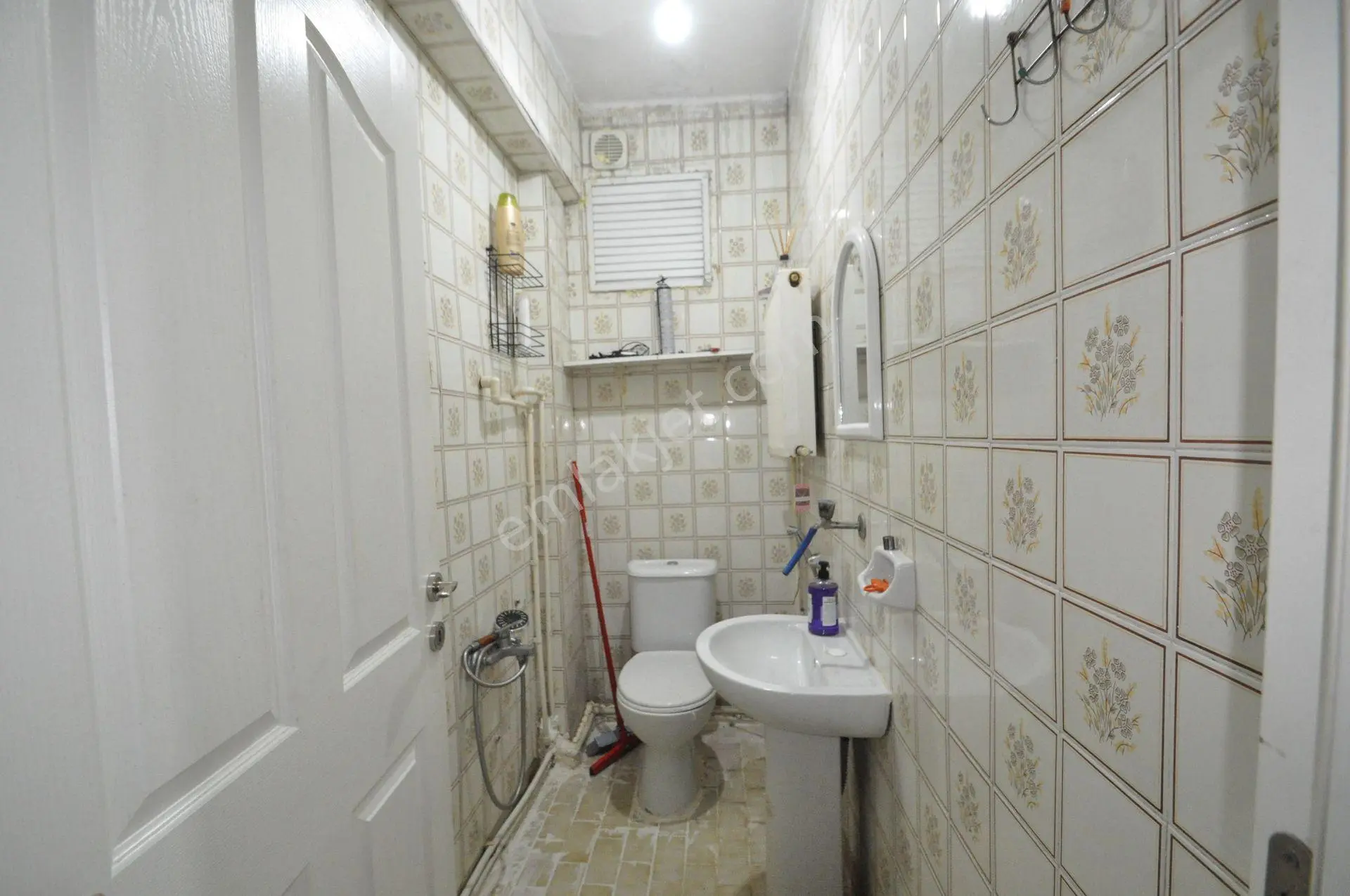Bayrampaşa Kartaltepe Kaçmaz'dan Satılık 2+1 Arakat Balkonlu Daire — fotoğraf 8