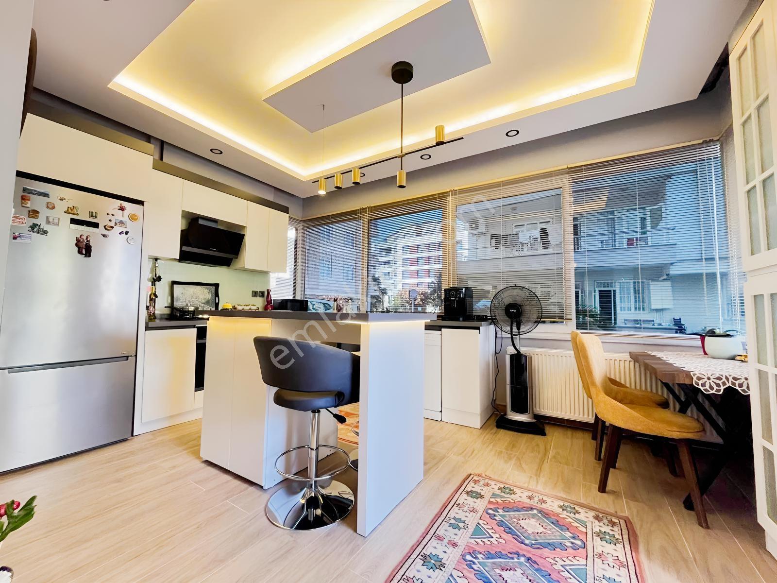 Konyaaltı Uluçda Harika Lokasyon 2+1 Satılık Daire — fotoğraf 2